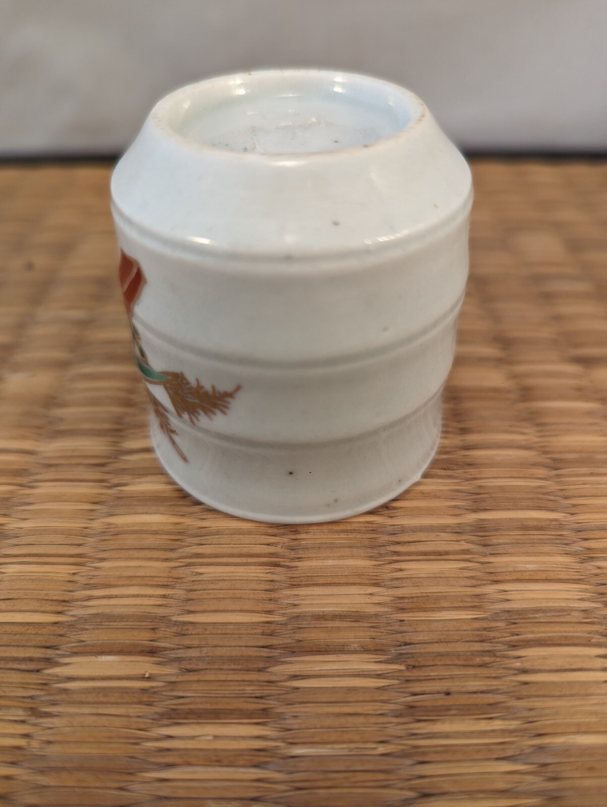 Antique Japanese Arita Imari Porcelain Sake Cup Guinomi Ferns Flowers Edo Japan