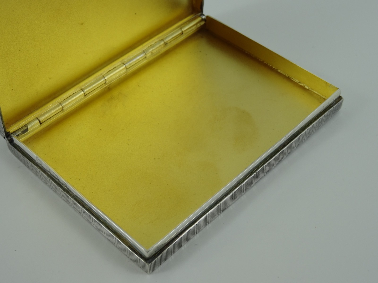 SOLID STERLING SILVER SPLENDID GEORGE VI CIGARETTE CASE BIRMINGHAM 1938 113G