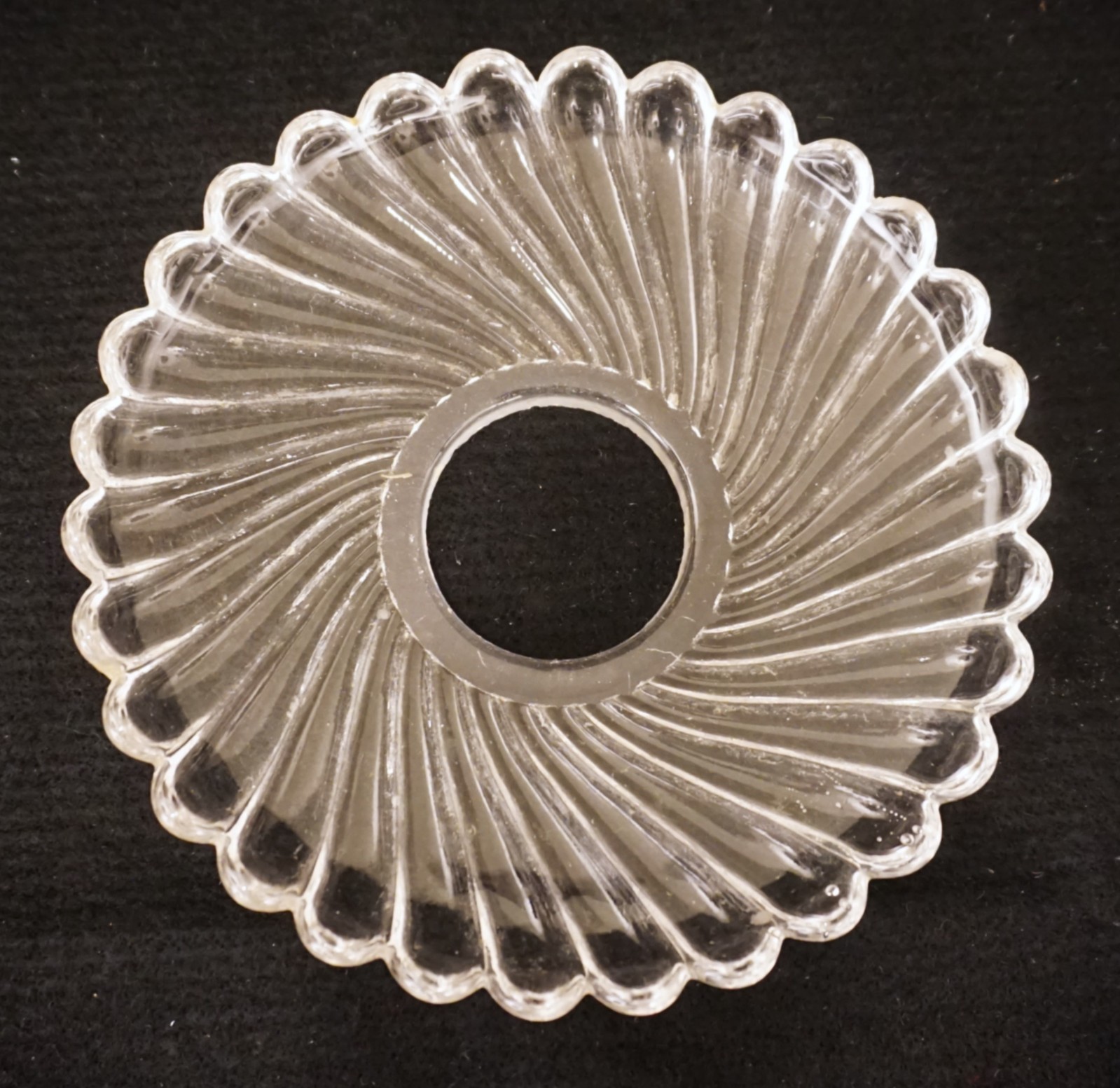 Baccarat Chandelier Crystal Center Body Dish Part 6.75″ Wide