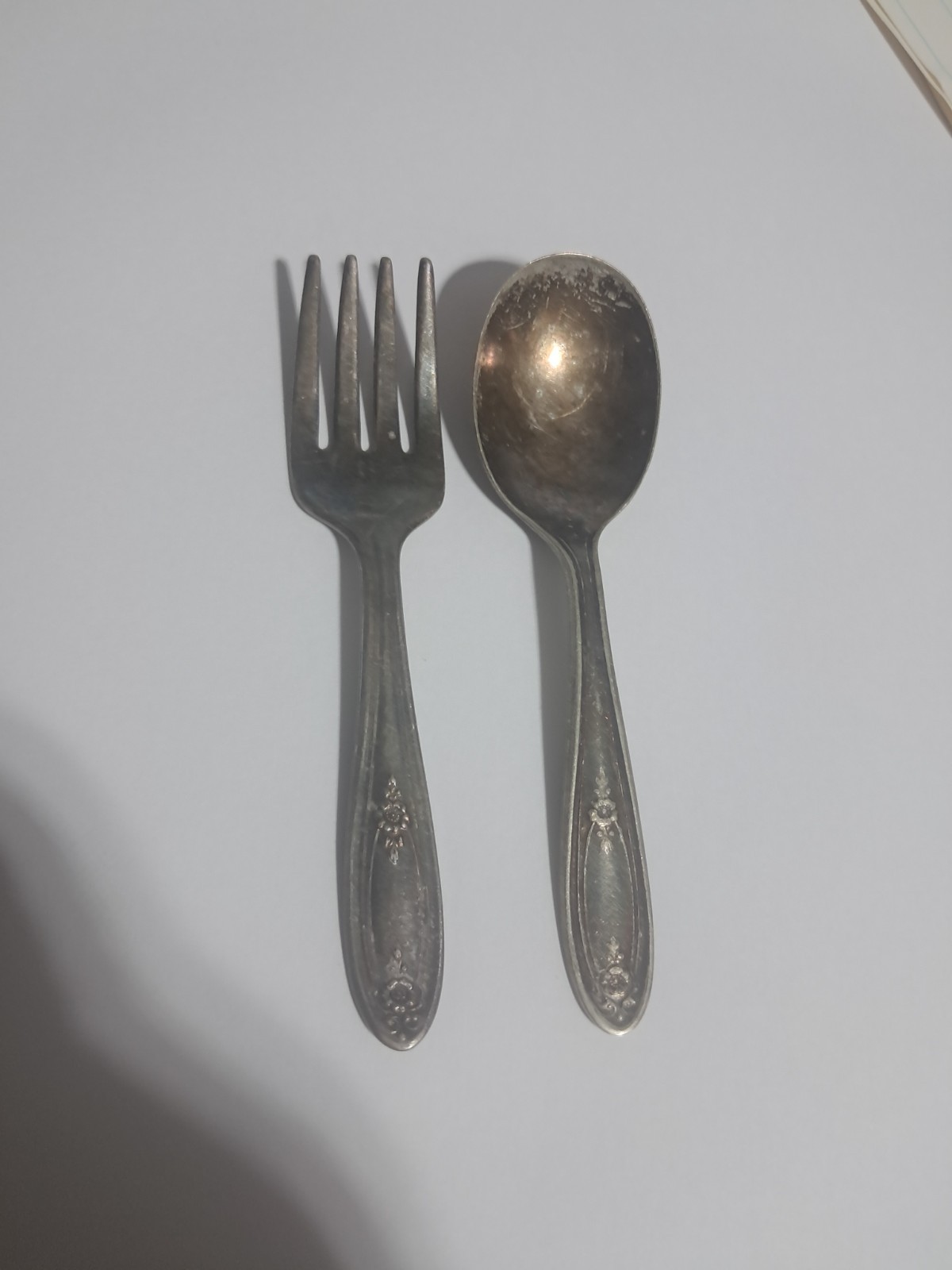 Collectible Oneida LTD Silver Plated Baby Spoon/Fork Set 4″ Long (s)