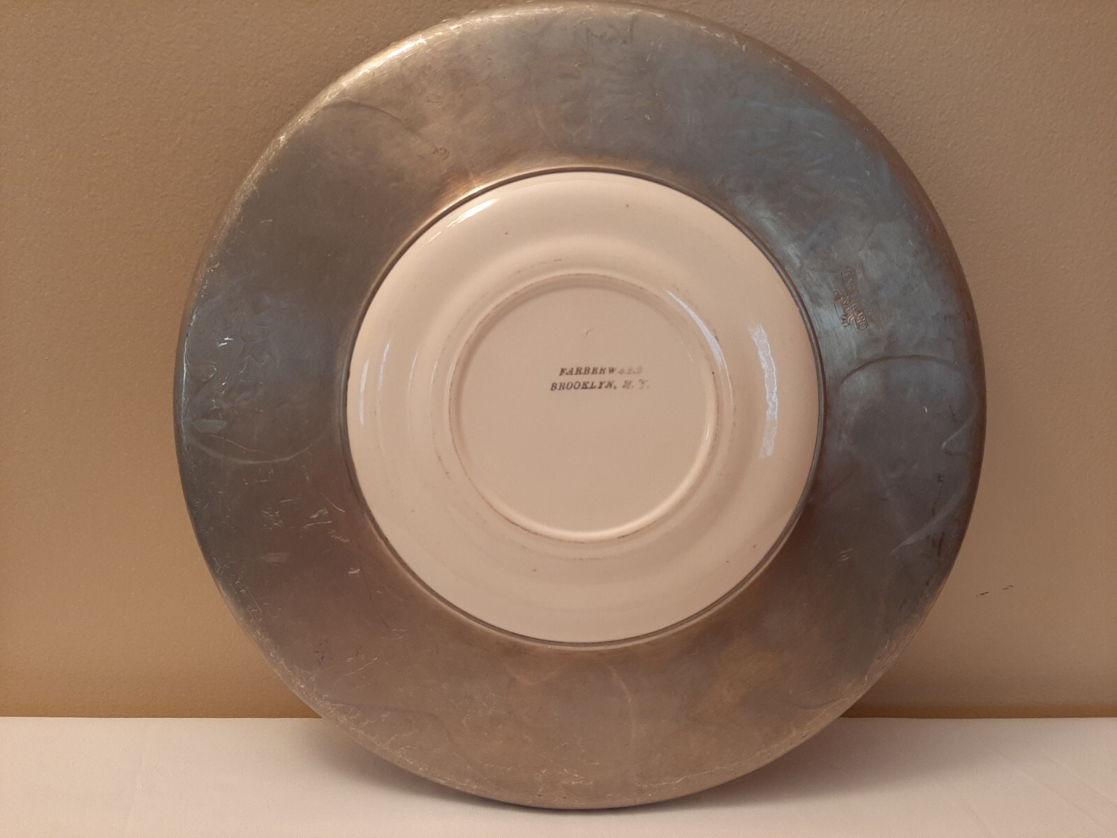 Farberware Decorative Plate