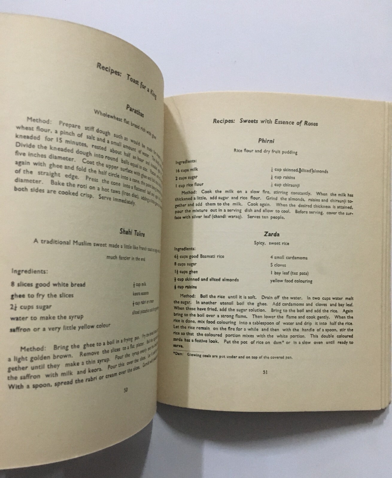 Snow, Cameron: Lucknow. Compiled By American Women’s Club, Lucknow. 1968