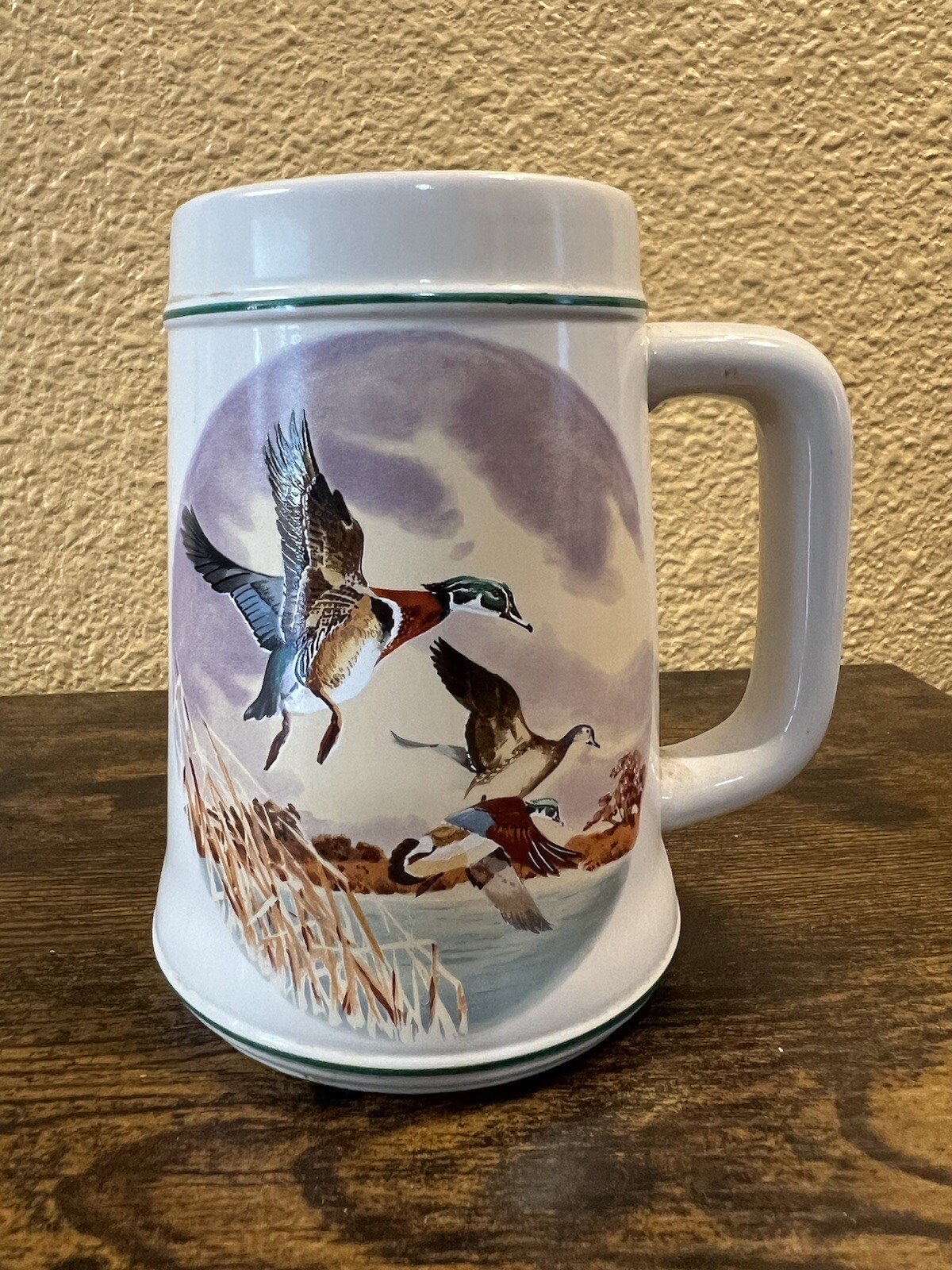Vintage Duck Scene Mug. 16 Oz. Ducks In Flight