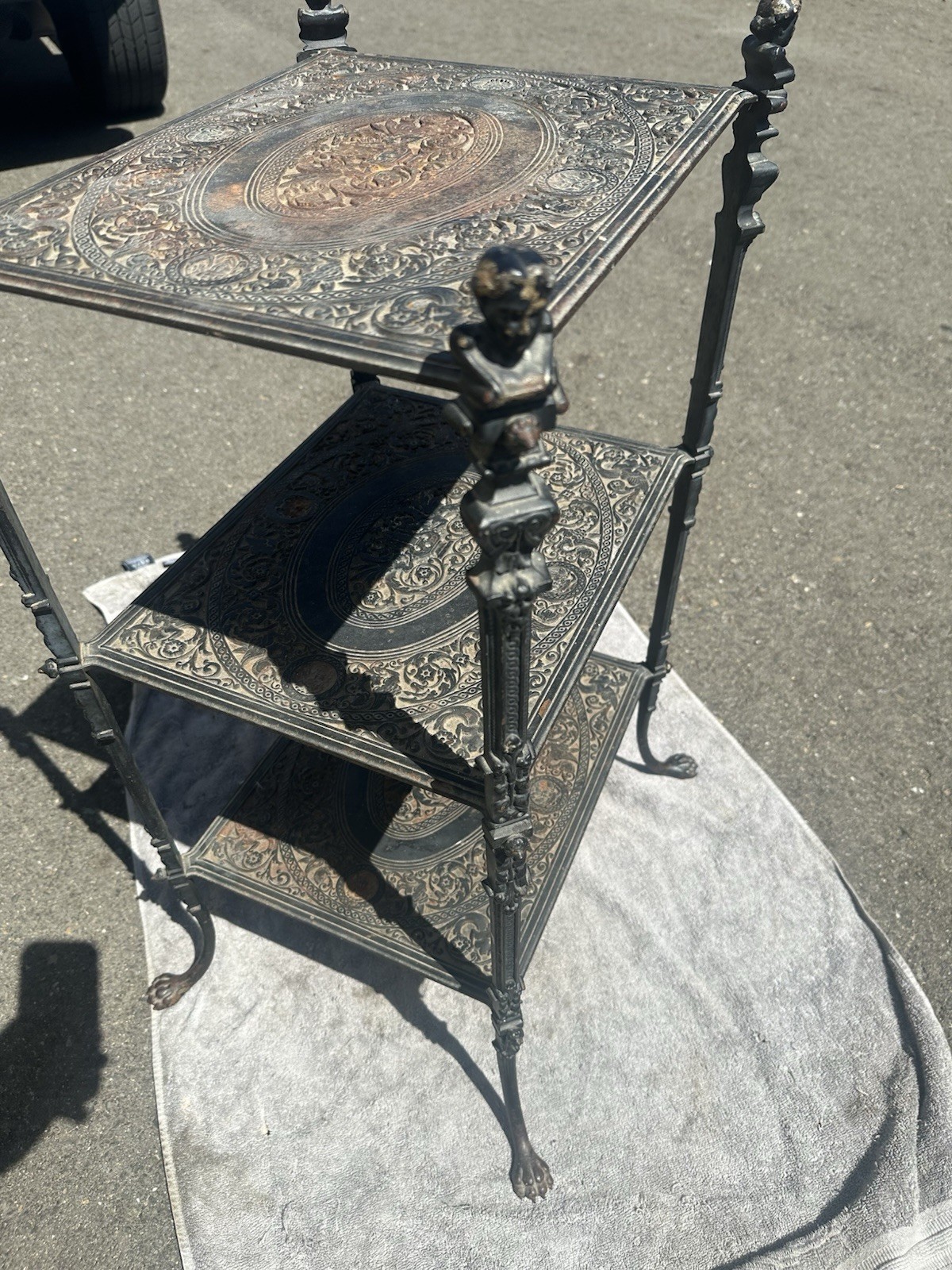 1830s German cast-iron table fairy Luster theme gargoyle clawfoot