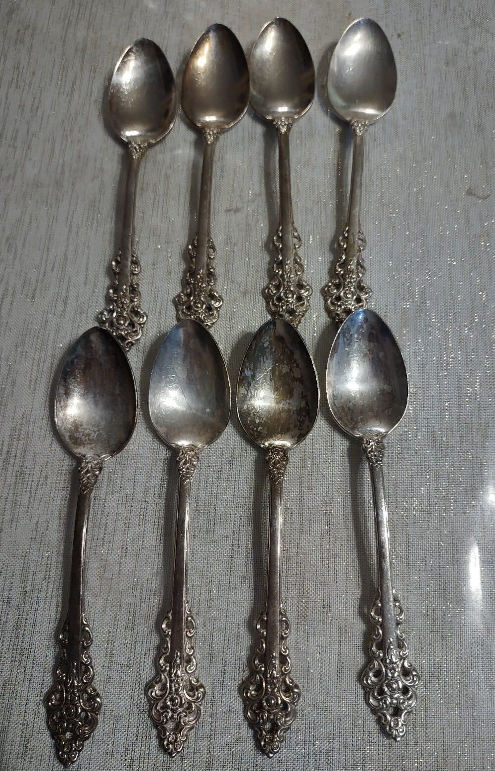 International Deep Silver Rochambeau Lot Of 8 Tea Spoons