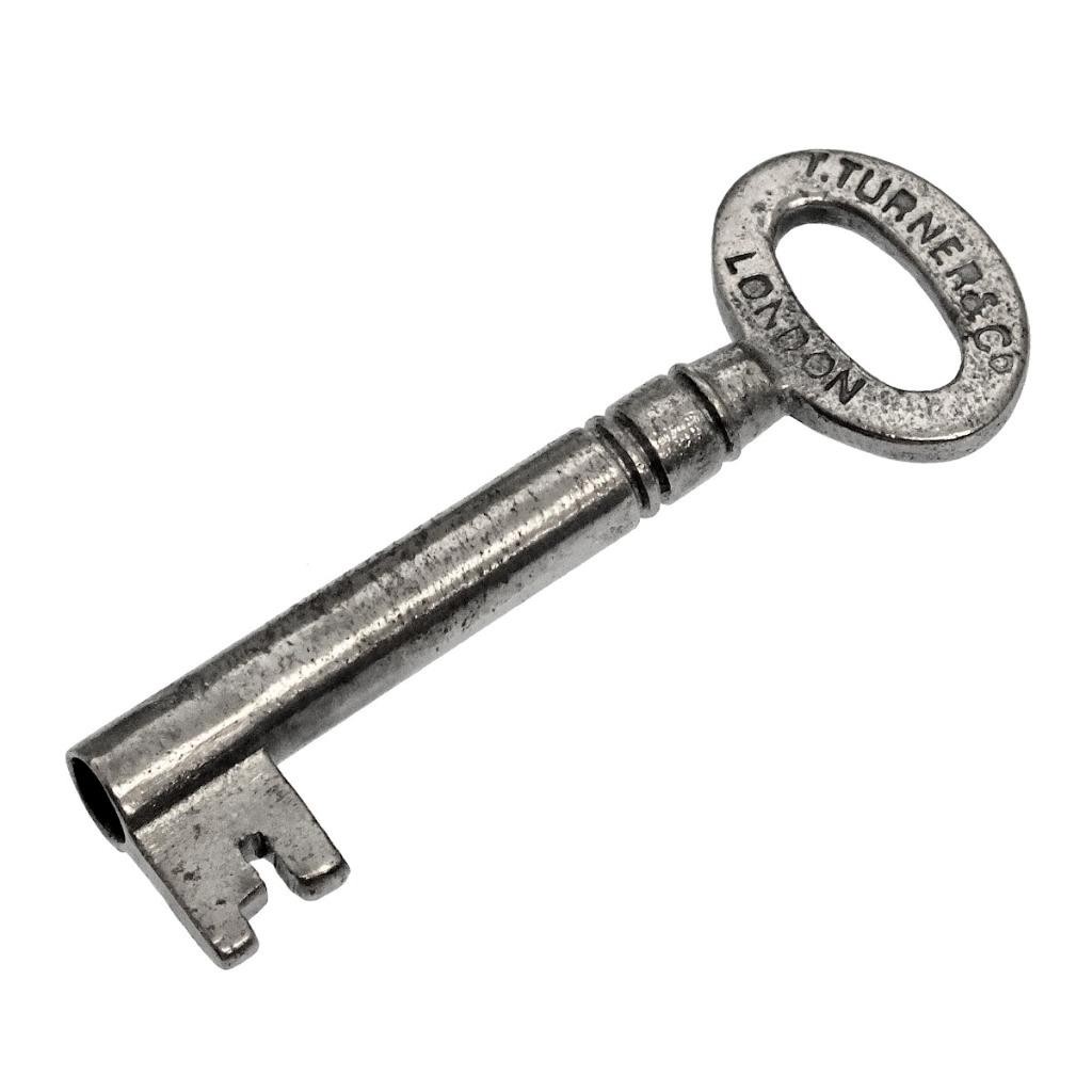 T. TURNER & Co LONDON Key 1¾” Small – Antique Key Vintage Key – ref.k278