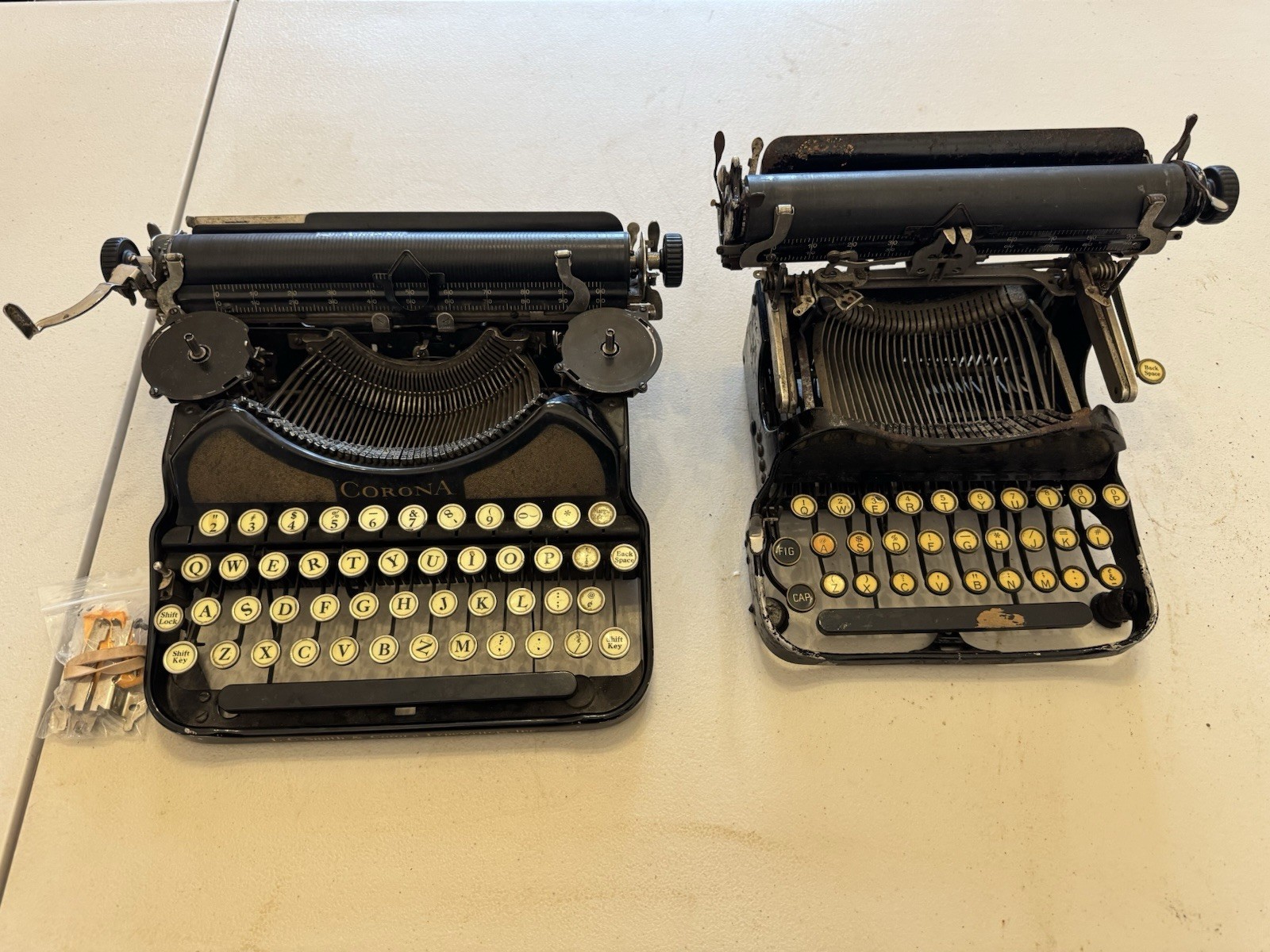 Corona 3 & 4 Typewriters *SEE DESCRIPTION*