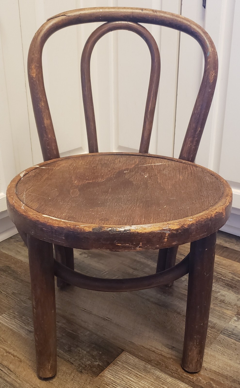 Antique KOHN & MUNDUS Vintage Wood Brentwood Children’s Cafe Chair Pressed Seat