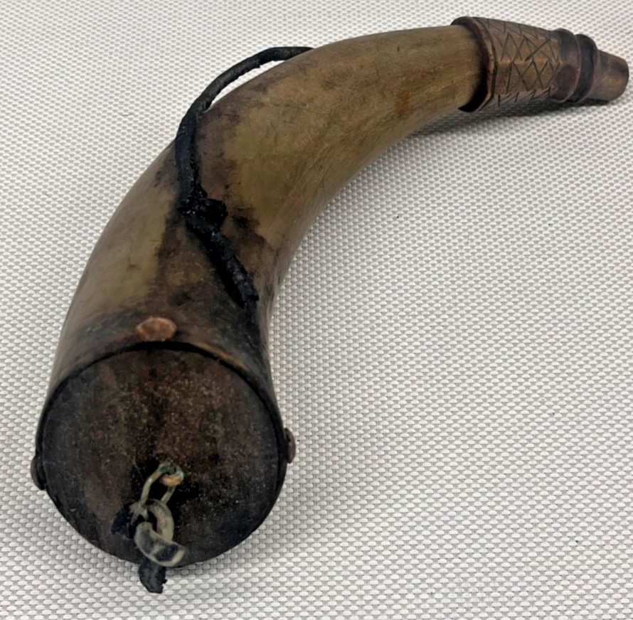 Antique Gun Powder Horn
