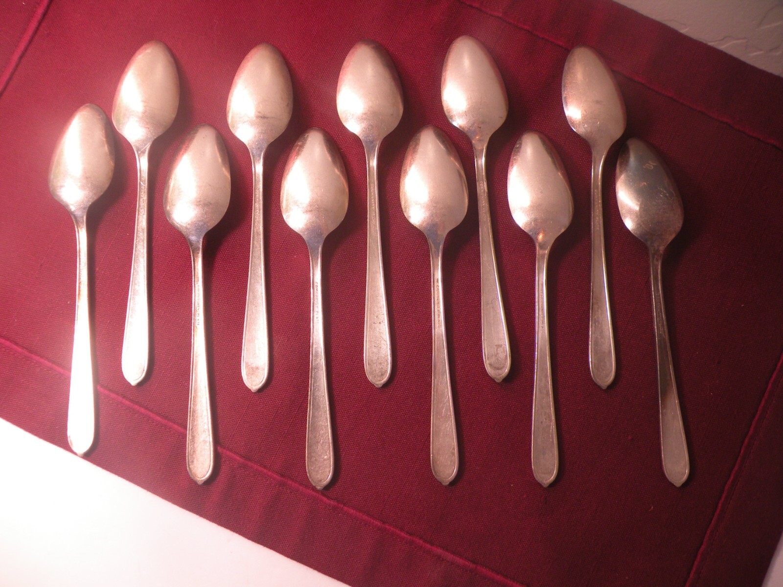 Set 11 Teaspoons ONEIDA BERKLEY SQUARE SILVERPLATE 6-1/4″