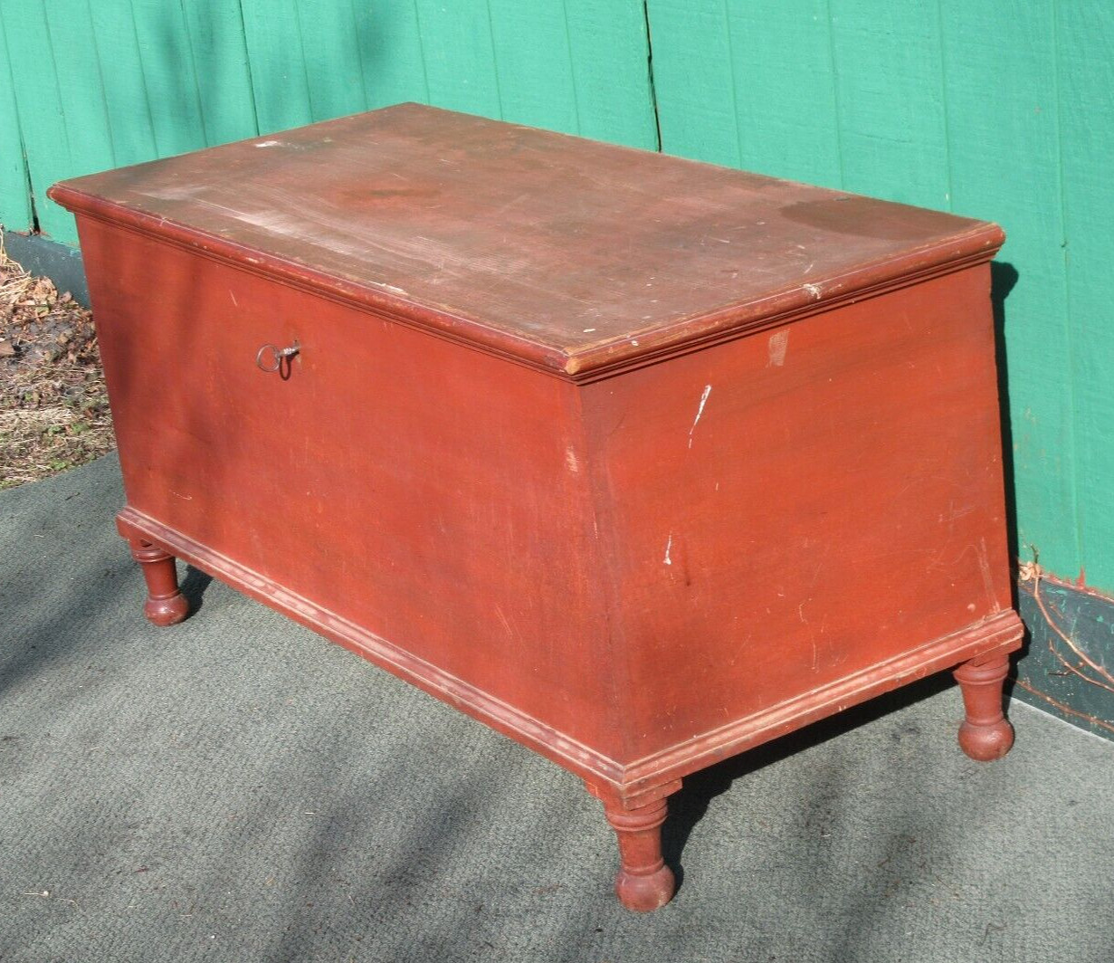 Antique Primitive 1790s Red Mahantongo Valley Blanket Chest Turned Feet