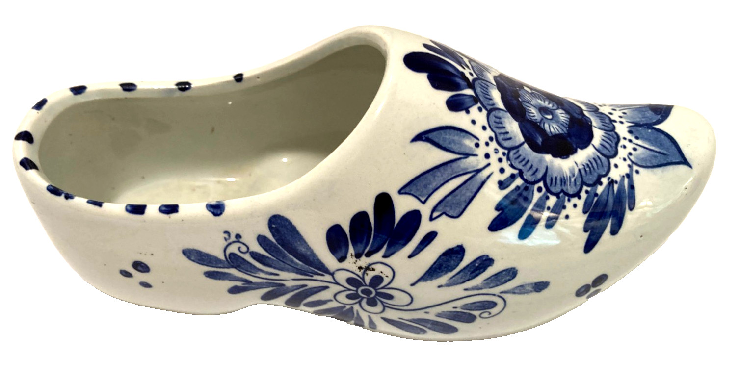 Vtg Porcelain Hand Painted Blauur Dutch Shoe White Blue Floral Delft 7″x3″x3.5″