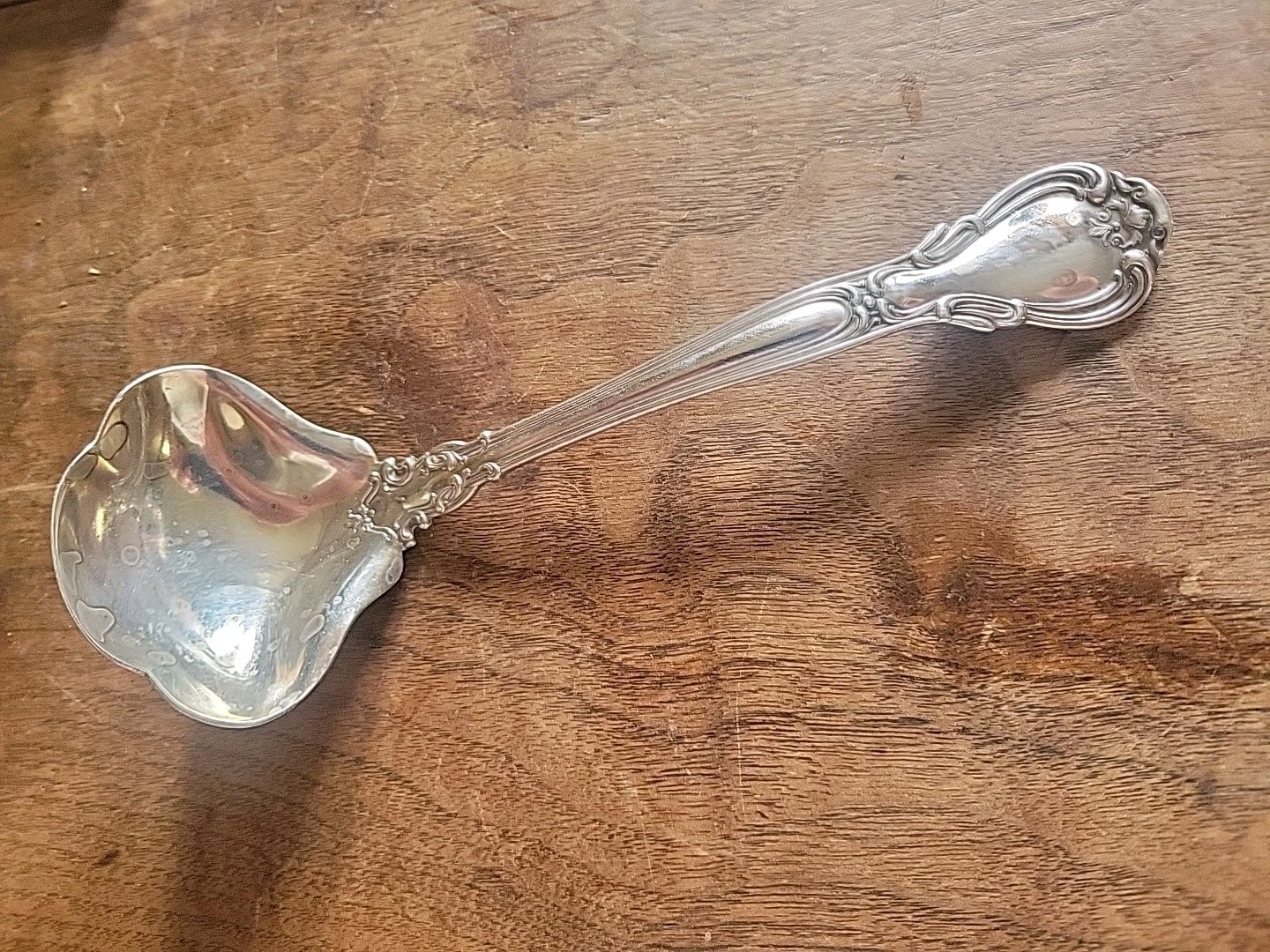 1950s-60s Vintage GORHAM Sterling Silver CHANTILLY 7.25″ Gravy Ladle NO MONO