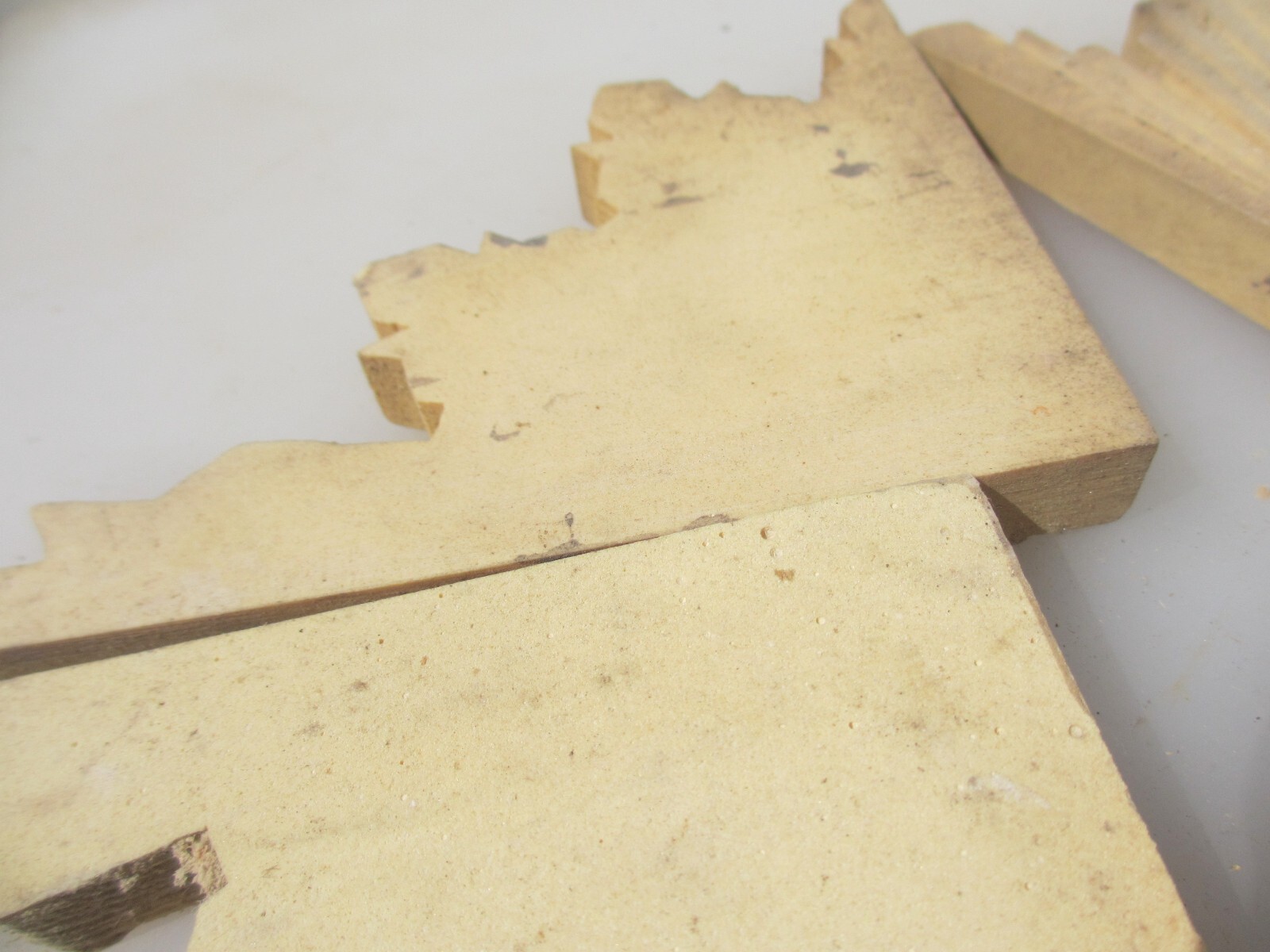 Carved Wooden Furniture Decorative Mounts Art Deco Star Sun FAUX Wood – £10each