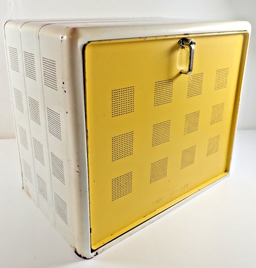 RETRO 1950’S TALA FOOD SAFE STORAGE INDUSTRIAL METAL CABINET KITCHEN BATHROOM