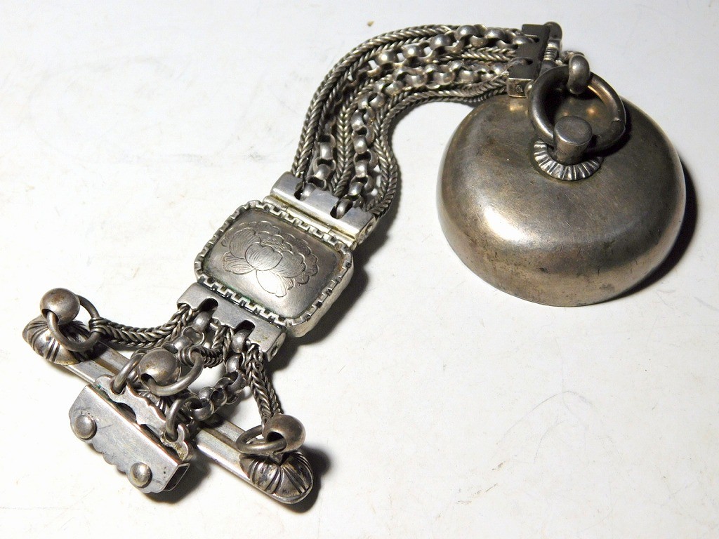 Meiji period Tobacco-pouch Chain Kanagu Edo original netsuke inro antique