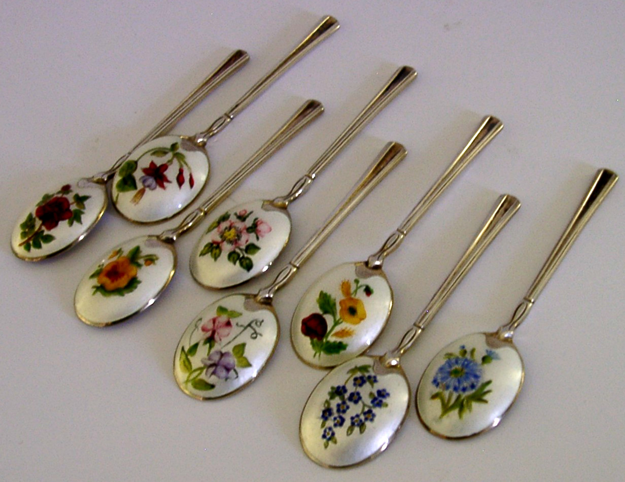EIGHT STUNNING SOLID STERLING SILVER ENAMELLED FLOWER SPOONS 1972