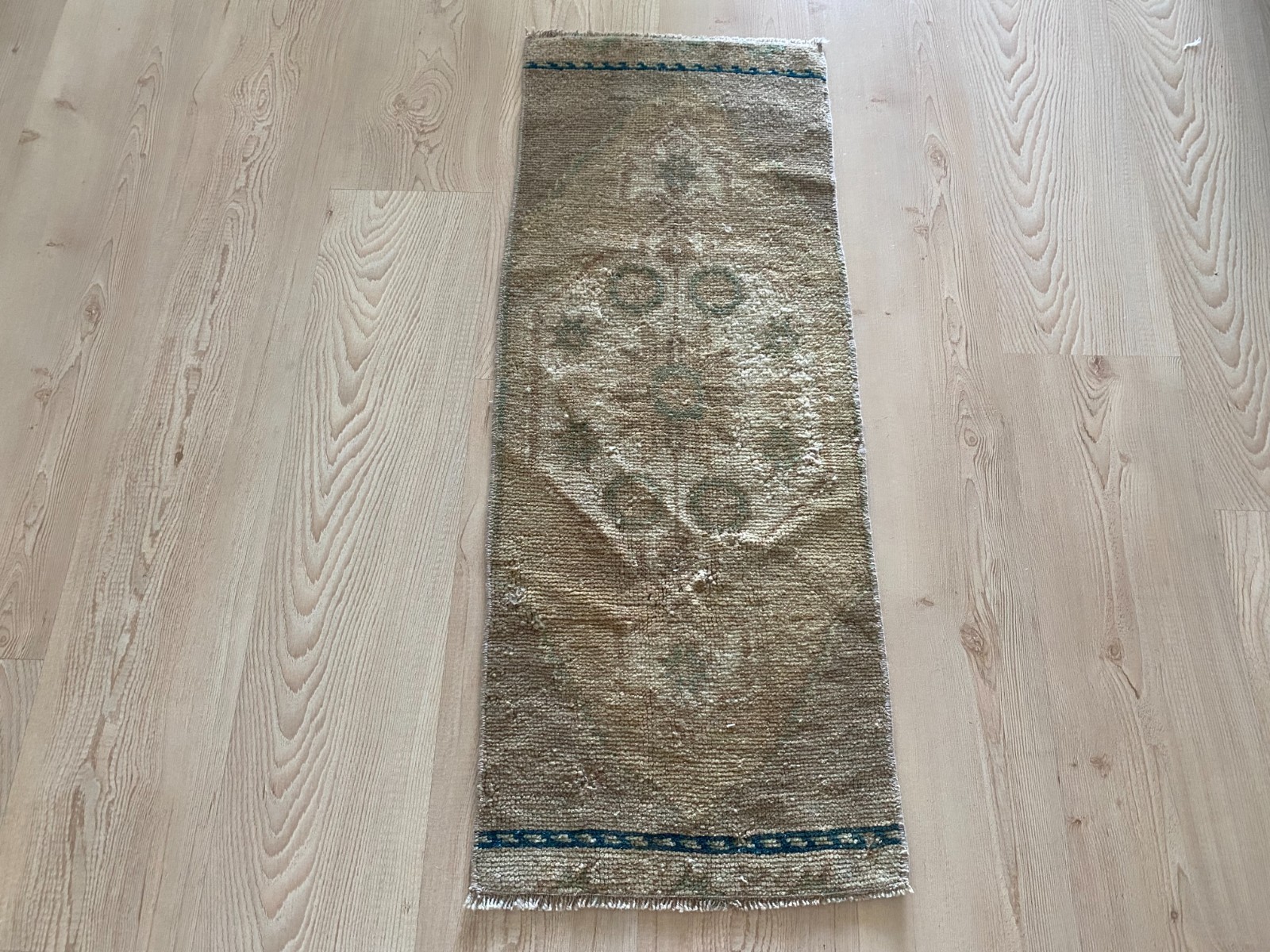 Muted Vintage Small Rug 1.2×3.2 ft with Faded Medallion Oushak Wool Doormat Boho