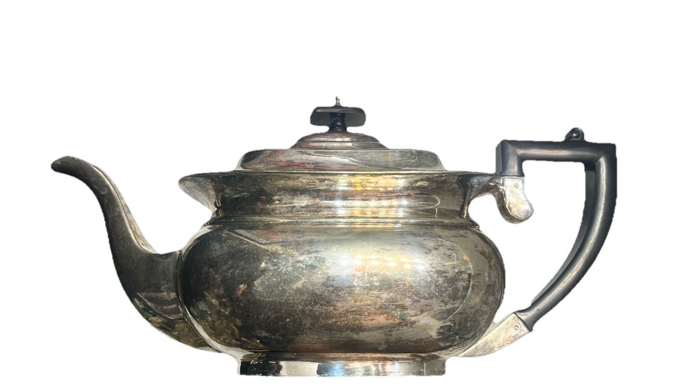 Antique Edwardian Tea Walker + Hall Silver Plate Sheffield 1800’s Teapot