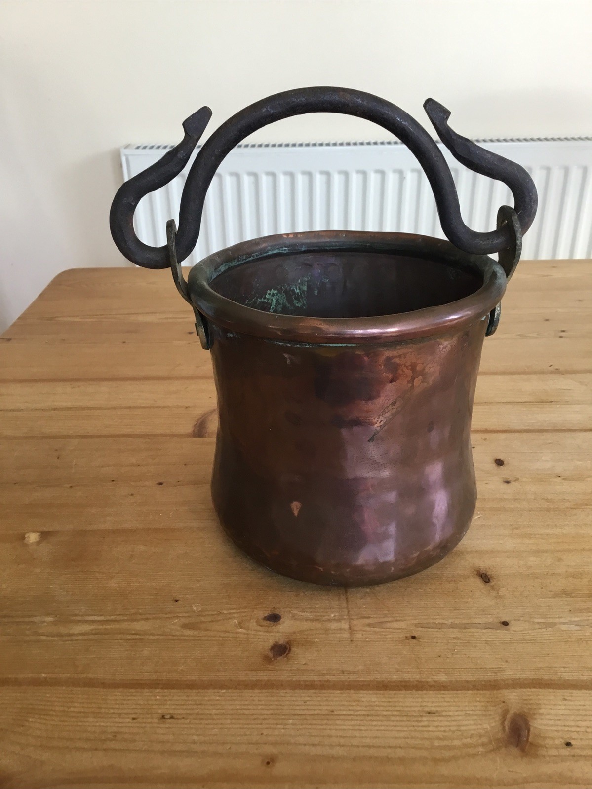 Vintage Copper Cauldron Medium Pot Hammered Swing Handle Old Copper Patina