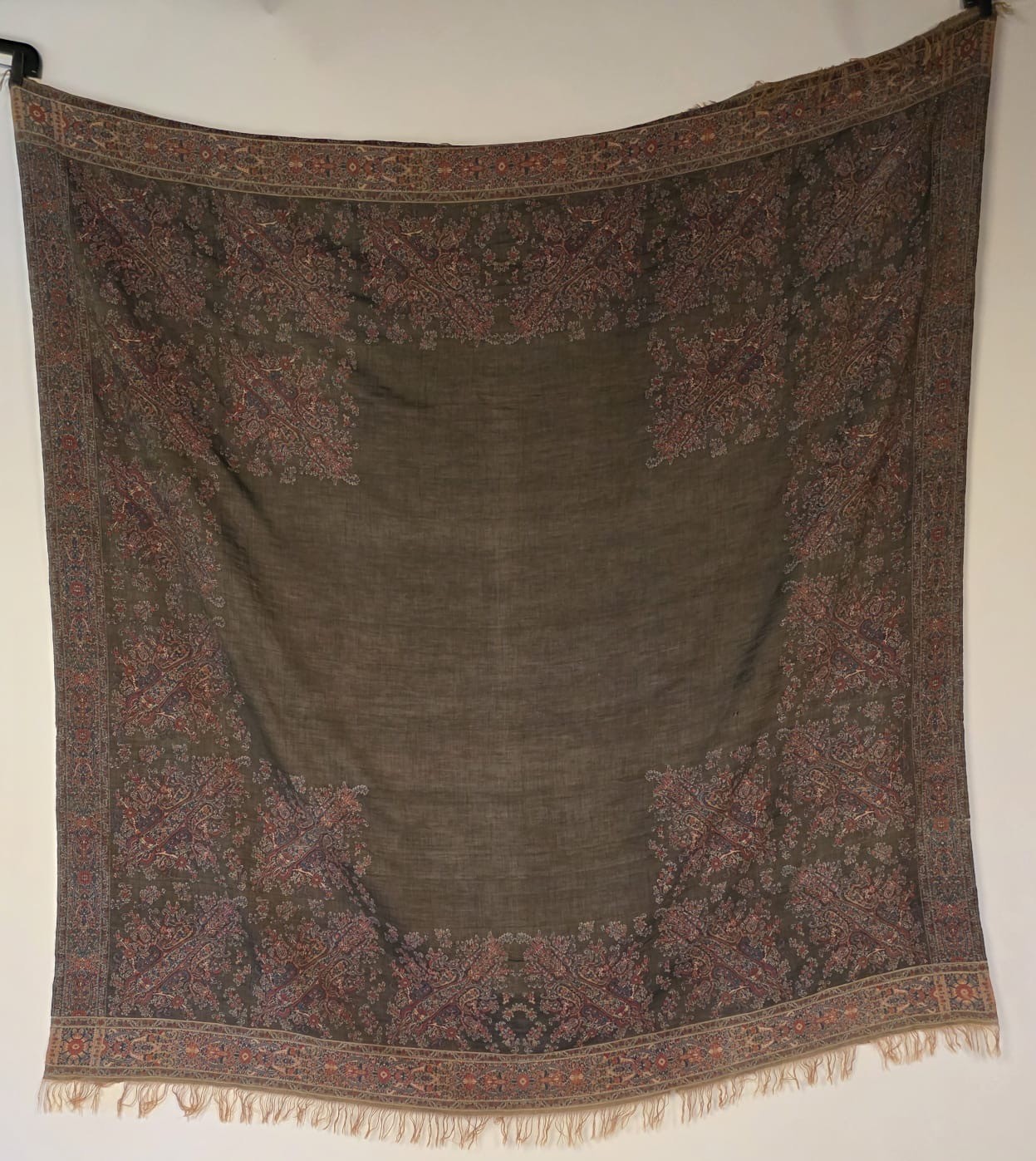 VICTORIAN MID 19TH C BLENDED SILK PAISLEY SHAWL W FRINGE FR SCOTLAND ESTATE