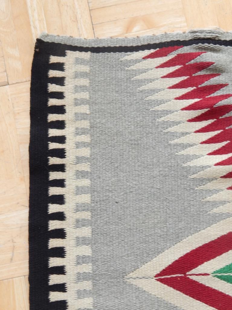 33 1/2 X 64 LARGE ANTIQUE VINTAGE GERMANTOWN TRANSITIONAL ERA NAVAJO INDIAN RUG