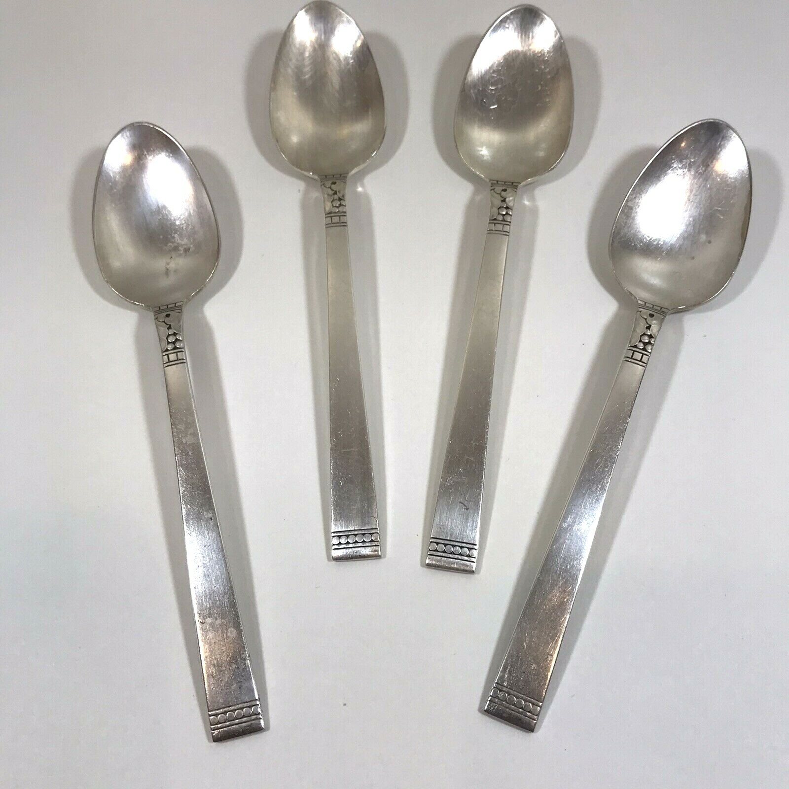 4 Teaspoons Forever Silver Plate Spoons Oneida Community Plate 6 1/4″L Imperfect
