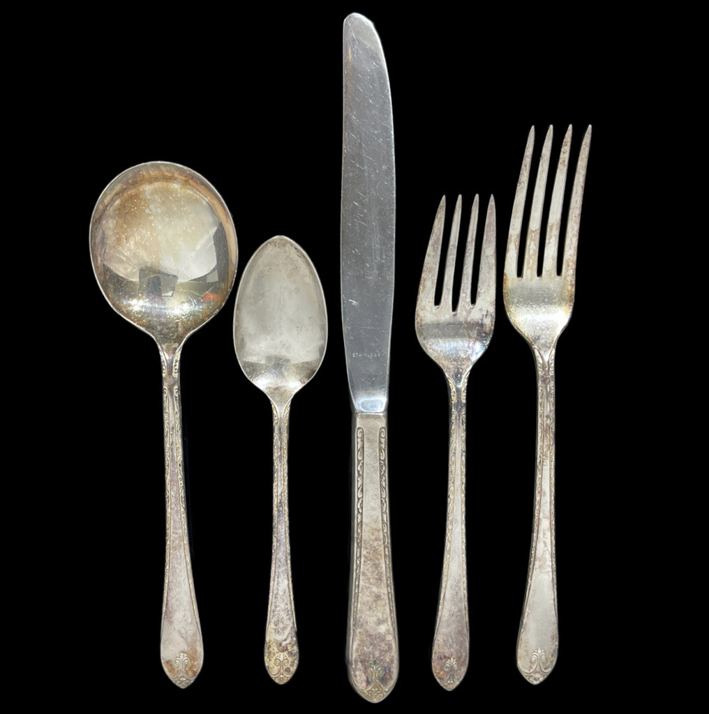 5 Pc International Silver WM Rogers EXQUISITE Silverplate Full Dinning Set 1940
