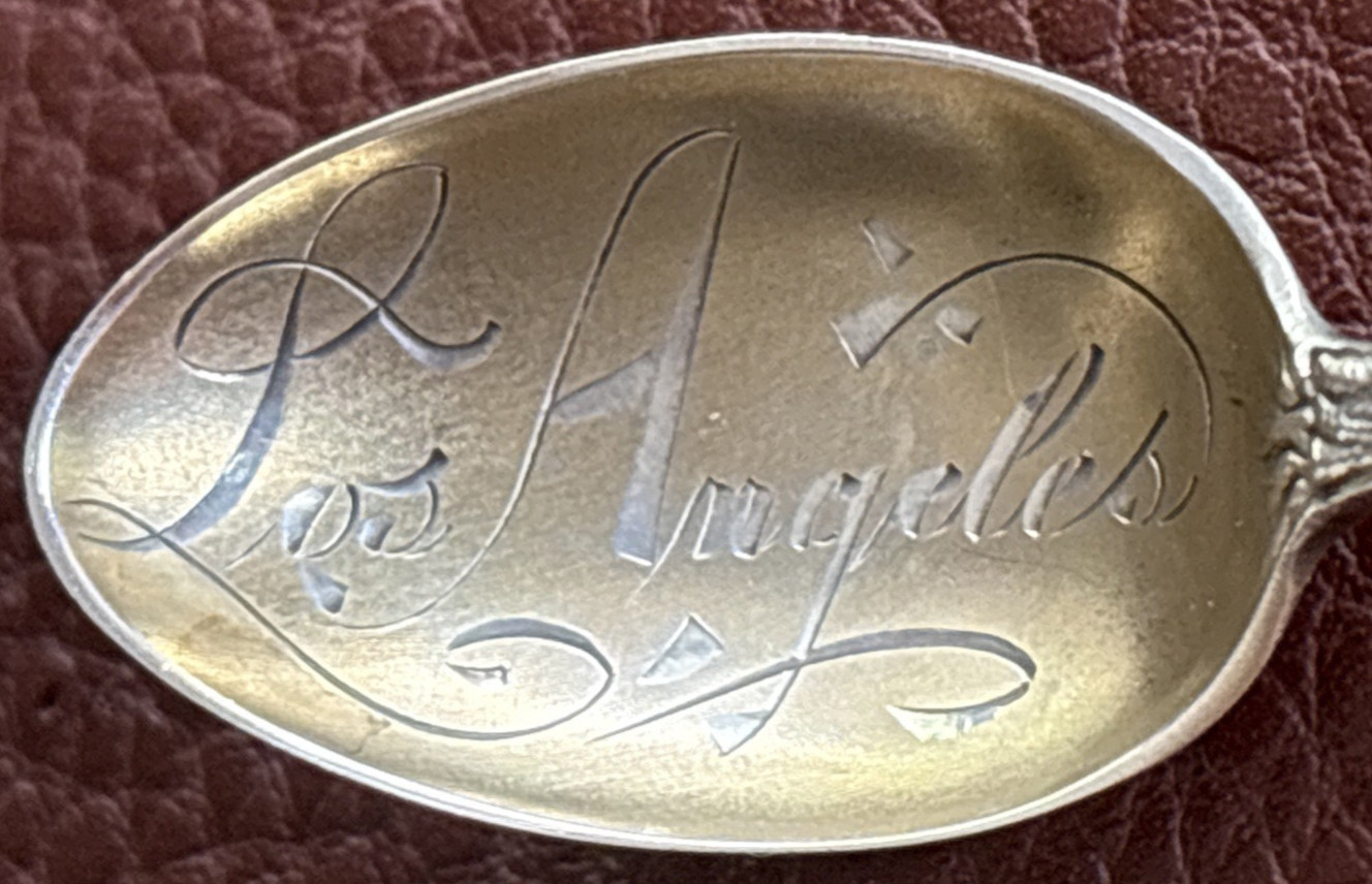Los Angeles California 3.75″ Sterling Souvenir Spoon Fruit Series #6 Grape 5g