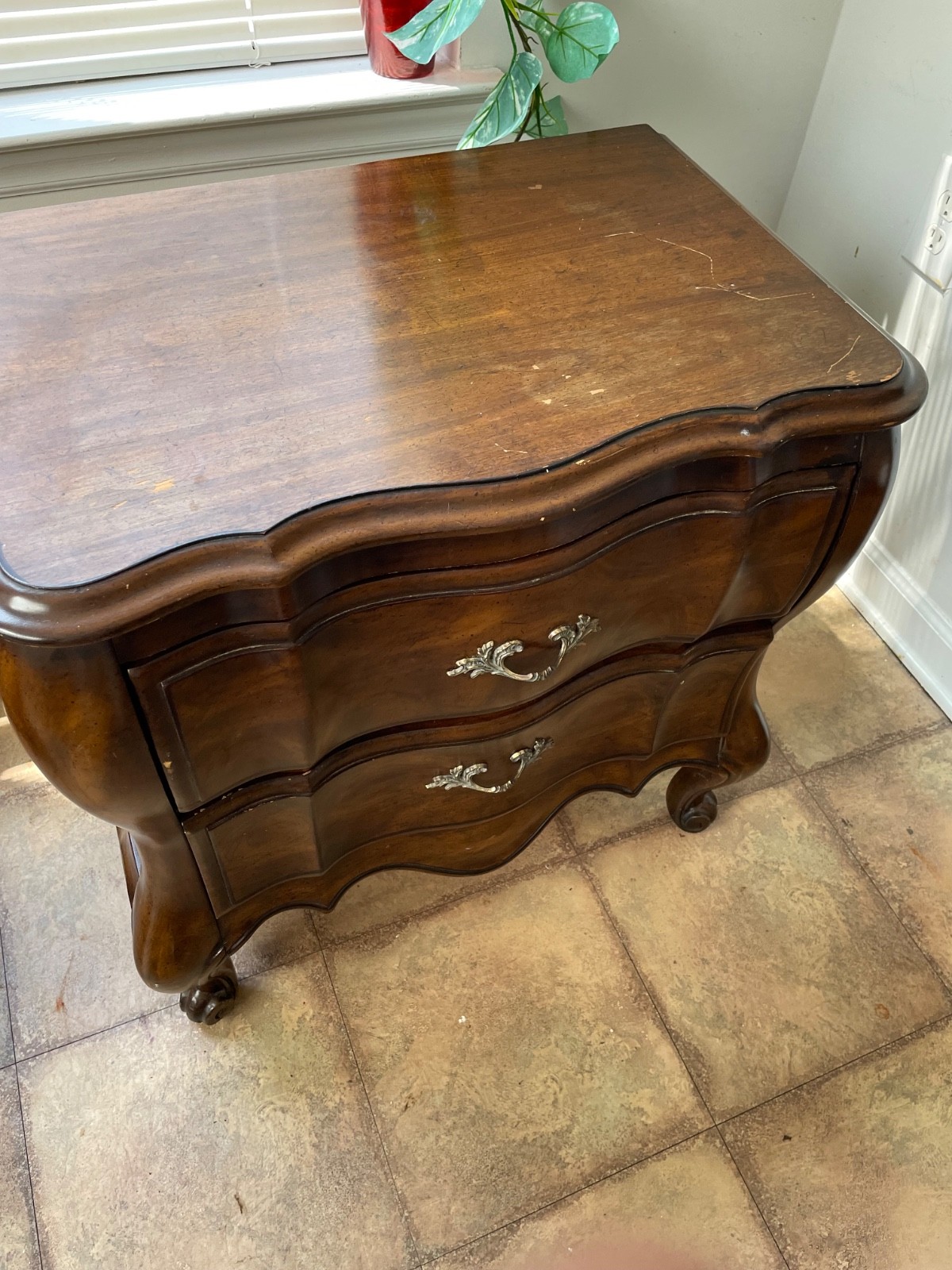 French Provincial Bombe Nightstands – Burl Walnut, Original Finish