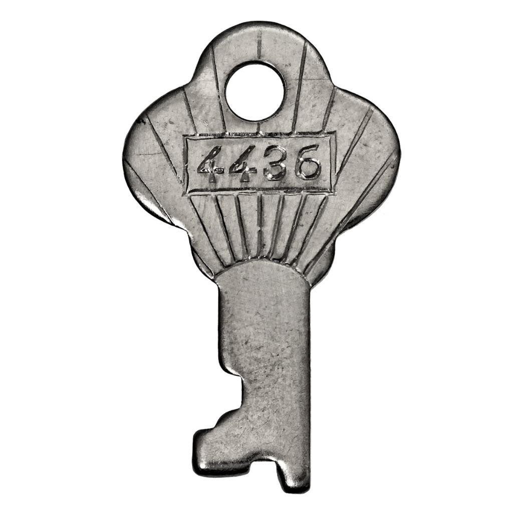 STEAMER TRUNK KEY 4436 1⅝” – Fits Long & Albana – Vintage Key – ref.k227
