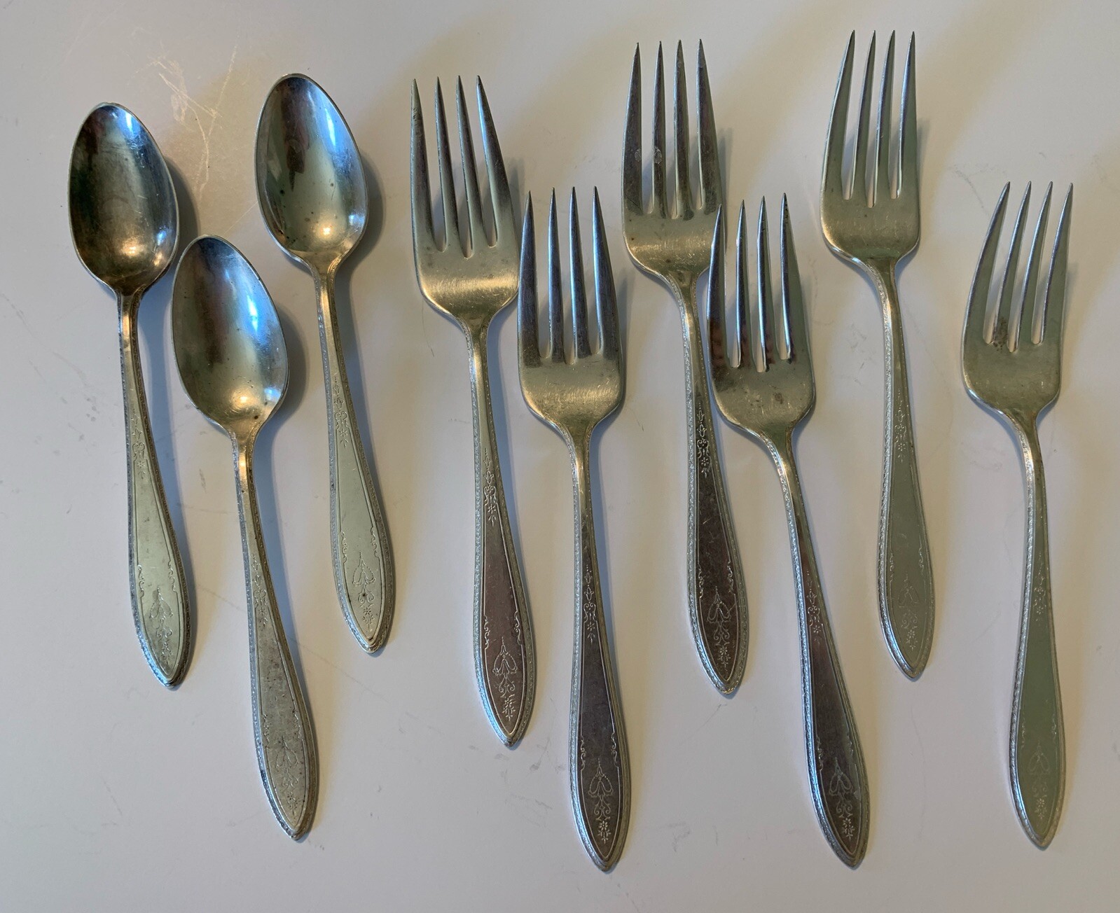 IS Argosy 9 Pieces Spoons And Forks 1847 Rogers Silverplate Vintage Flatware