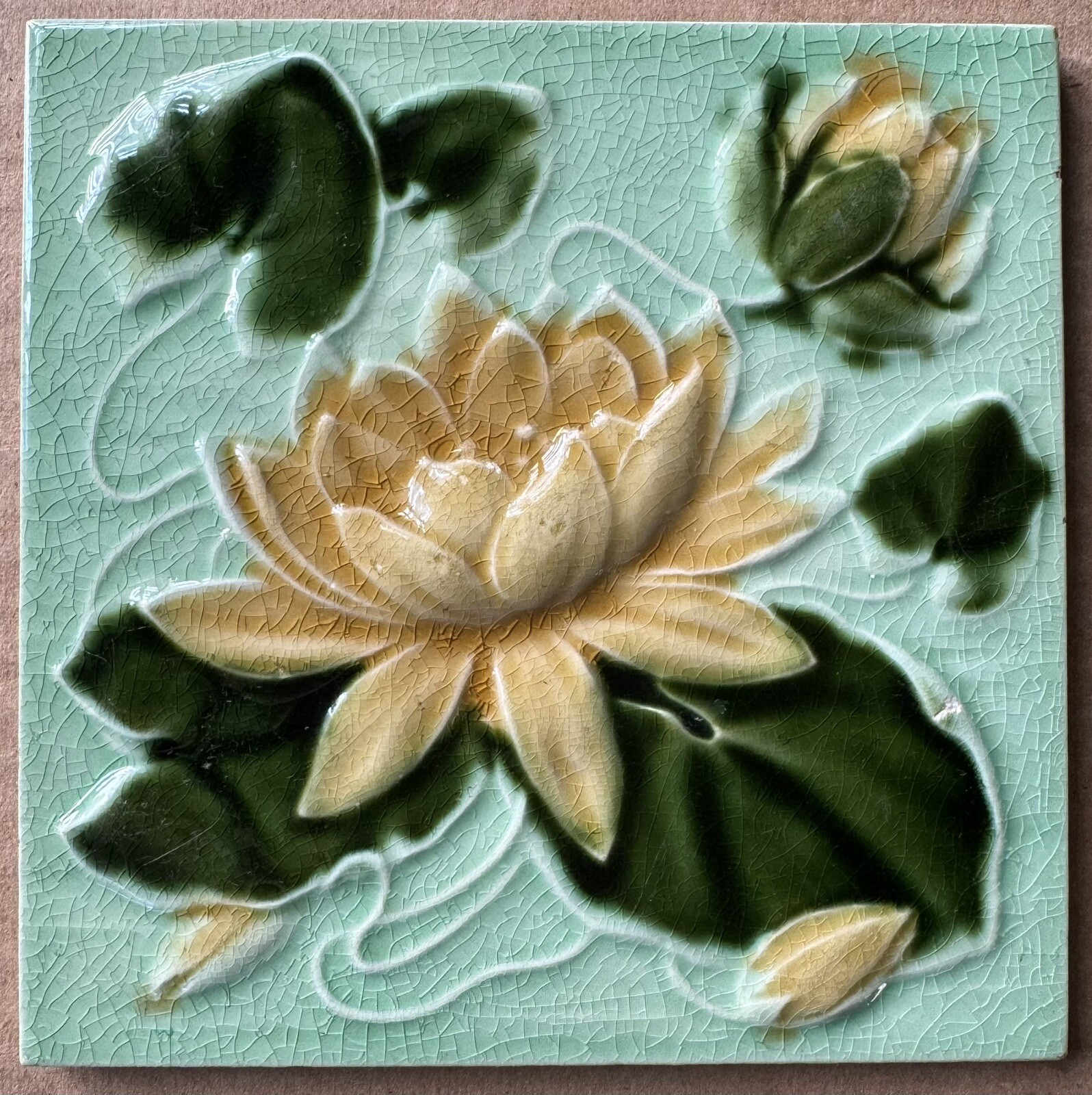 ALFRED MEAKIN – ANTIQUE ART NOUVEAU MAJOLICA TILE C1900
