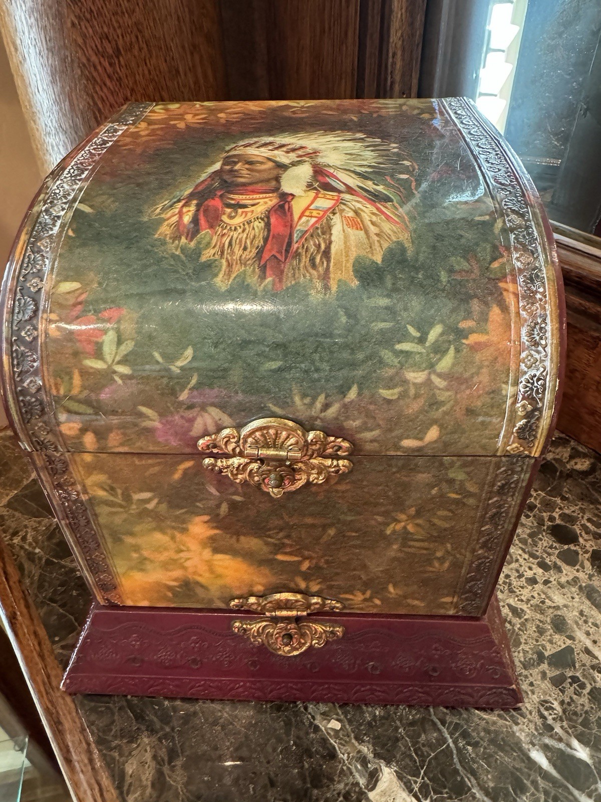 Antique Men’s Collar Box With Indian Chief Motiff