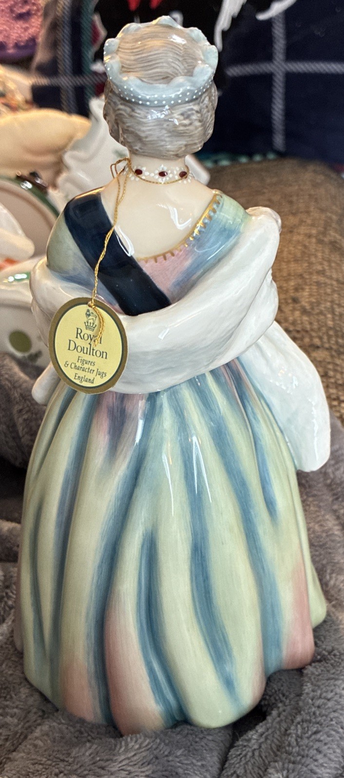 Queen Elizabeth Queen Mother HN3189 – Royal Doulton Figurine