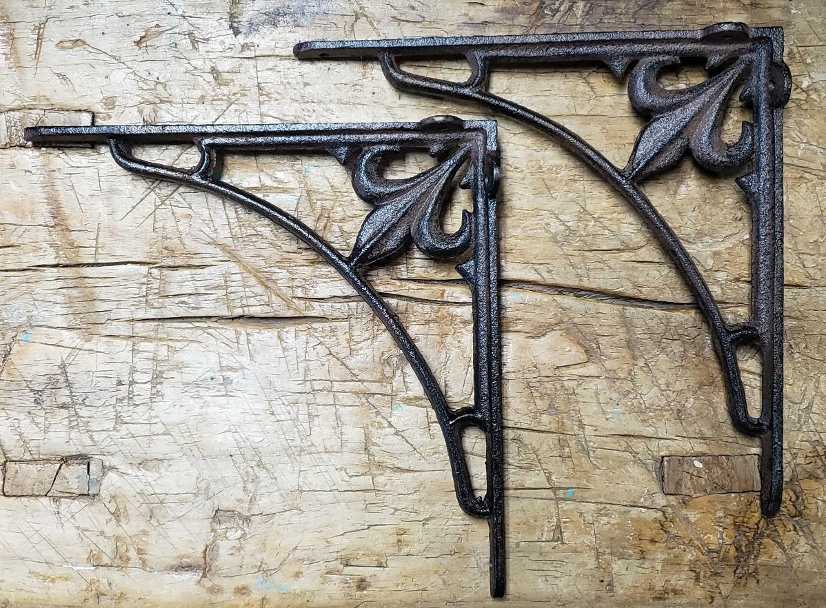 2 Cast Iron Antique Style Fleur De Lis Bracket Garden Brace Shelf Angle Corbel