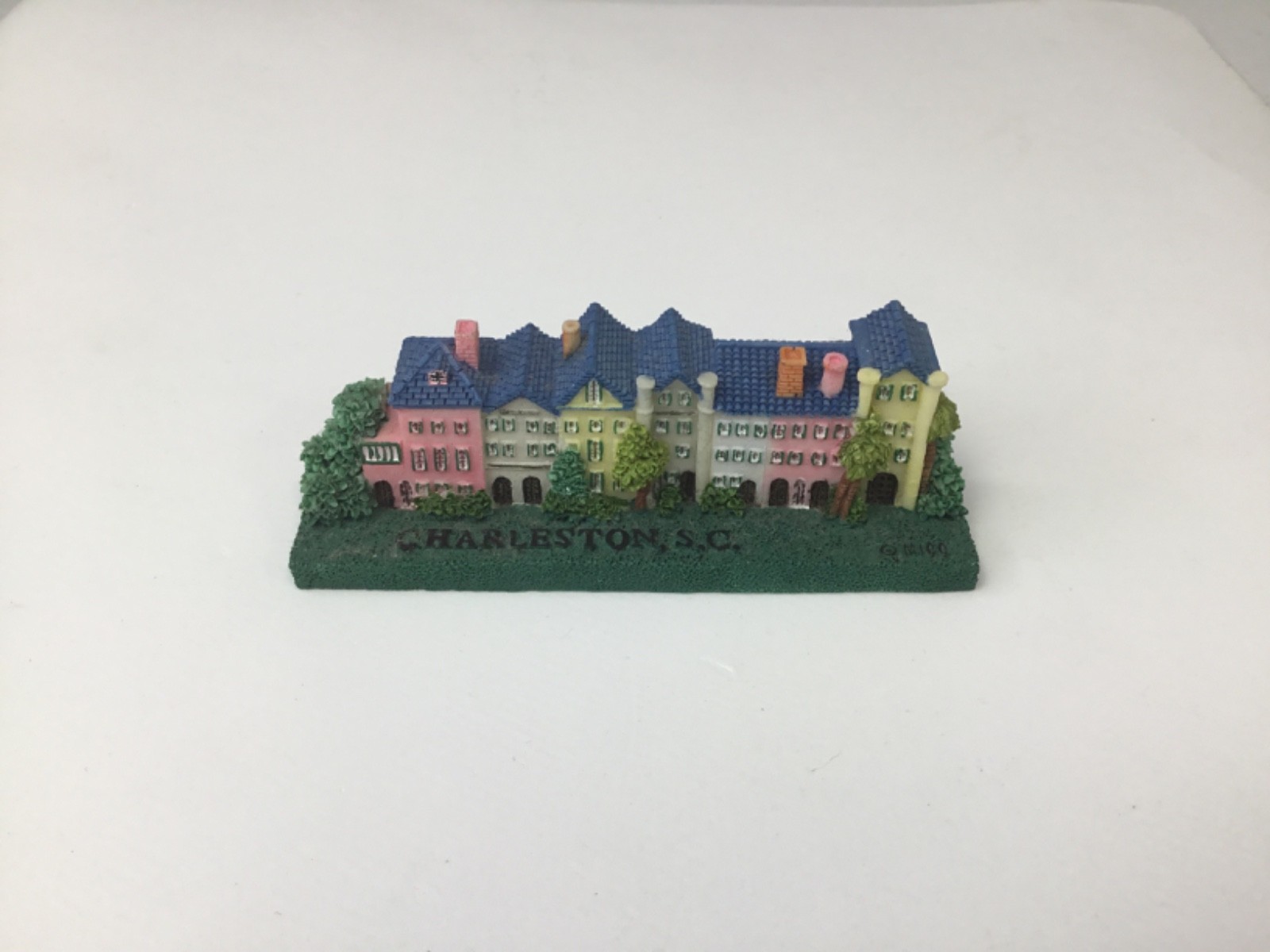 VintageRainbow Row Charleston SC figurine