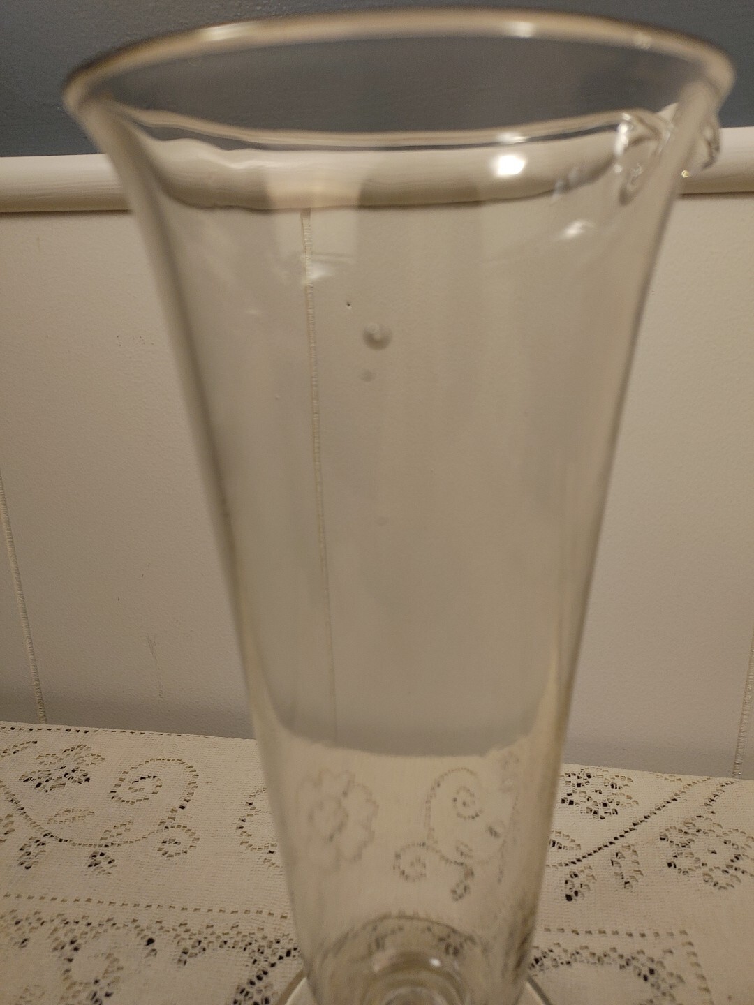 Large Antique 12″ Footed Blown Apothecary Glass Beaker No Etching!! 32 Oz