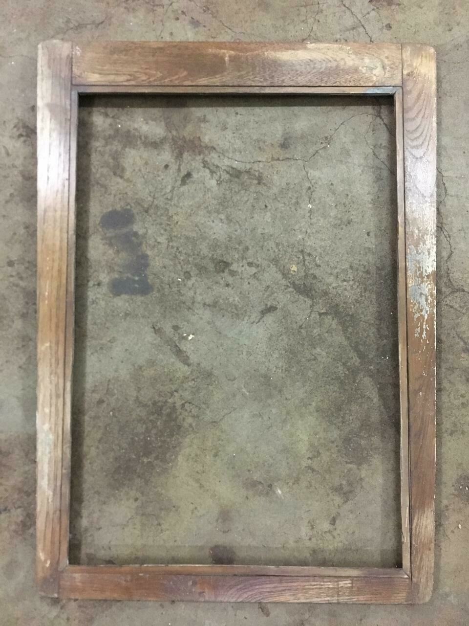 VINTAGE OLD UNIQUE HAND CARVED WOODEN BIG SIZE PICTURE PHOTO FRAME. COLLECTIBLE