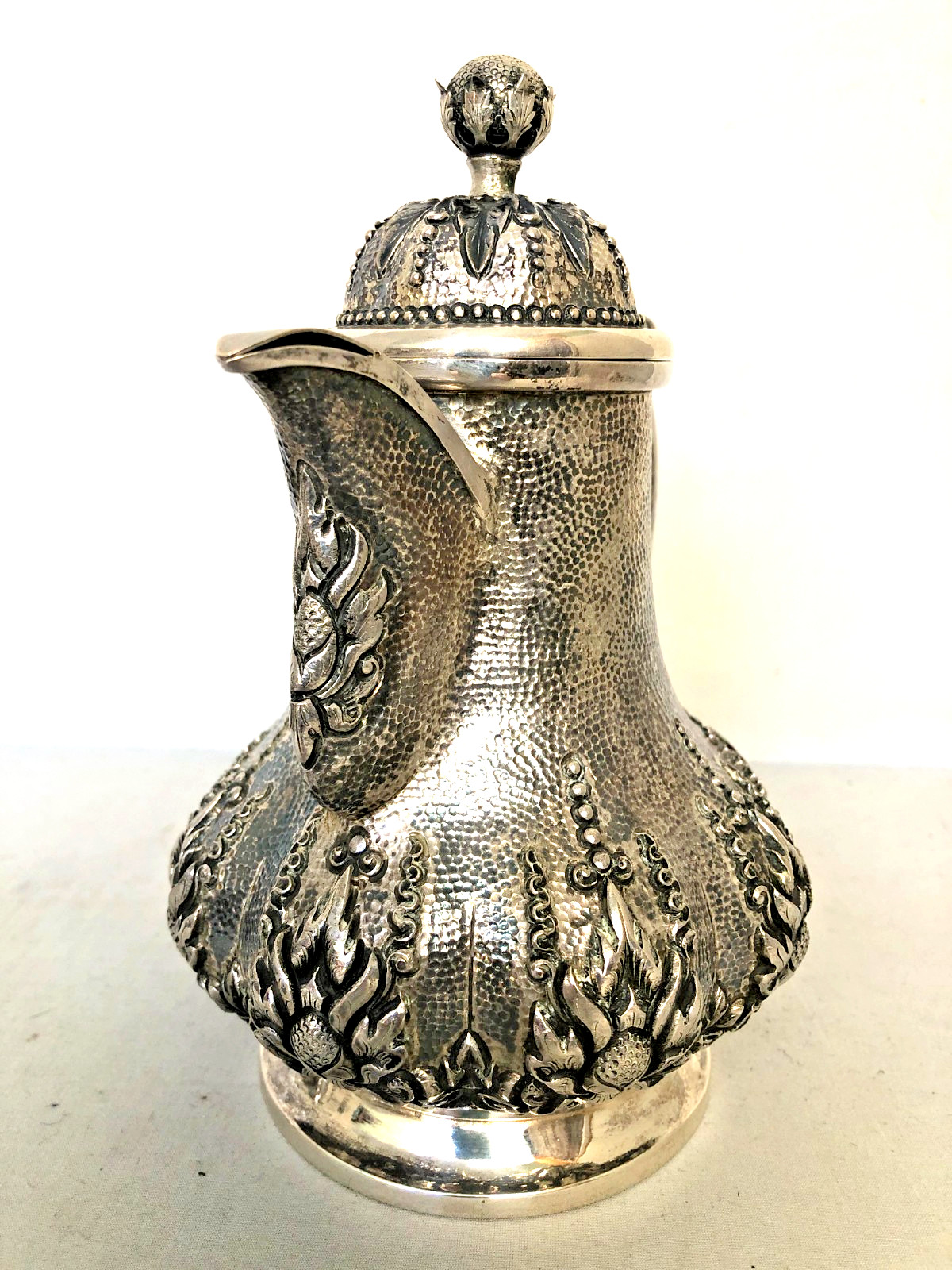 Vintage Thai 800 Silver Tea and Coffee Set with Matching Tray, 2,214 Grams.