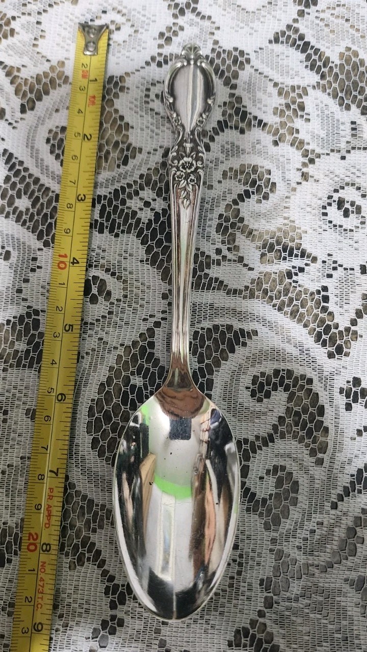 ✅ MID-CENTURY c1954 VICTORIAN ROSE 🌹 SILVERPLATED TABLE SERVING SPOON 🍲🥄