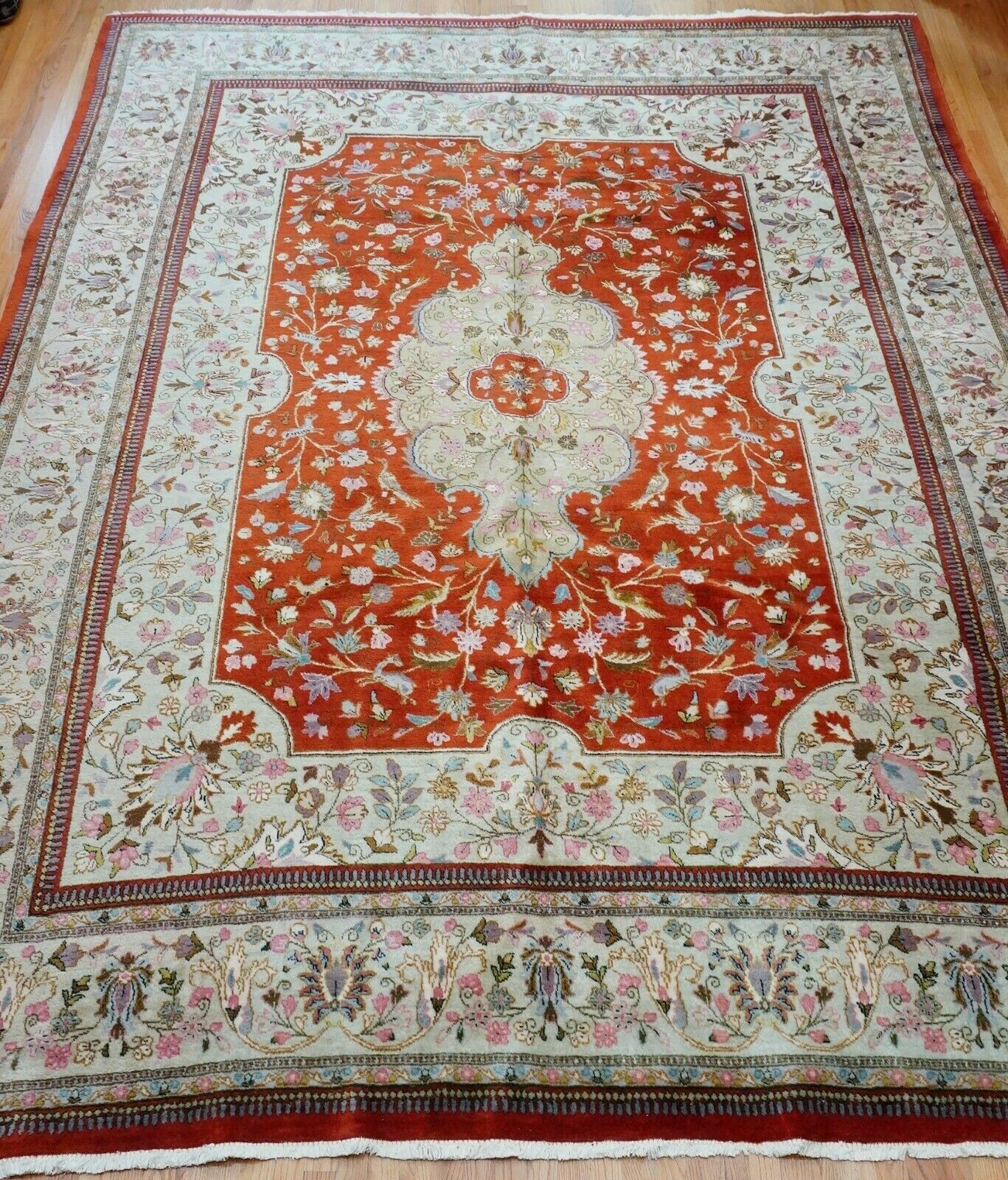 10′ x 13′ Fine Tabrizz Hand-Knotted Wool Birds Animals Oriental Rug Excellent