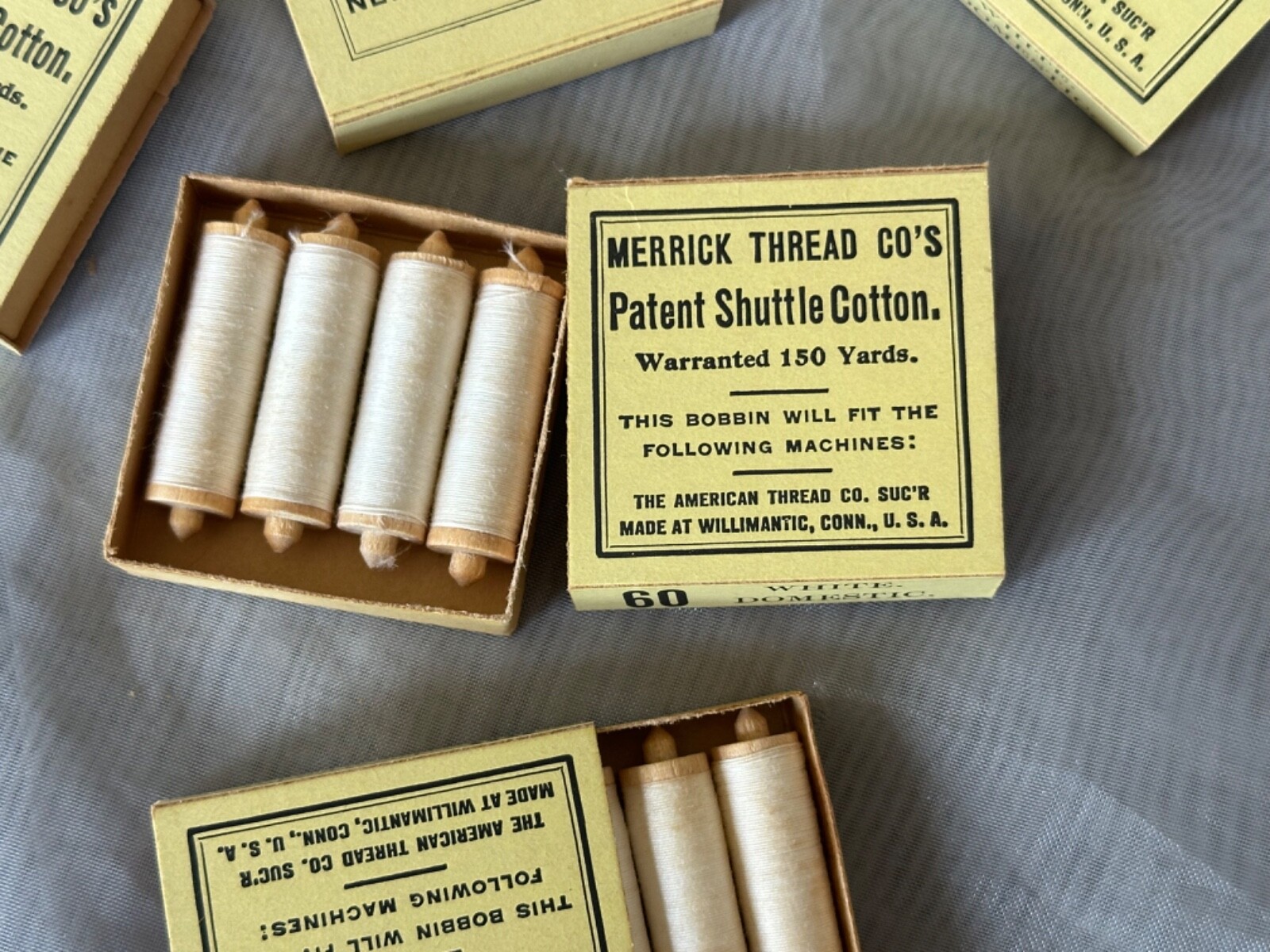 Merrick Thread Co ANTIQUE Patent Shuttle Cotton Bobbins in Box VINTAGE Thread