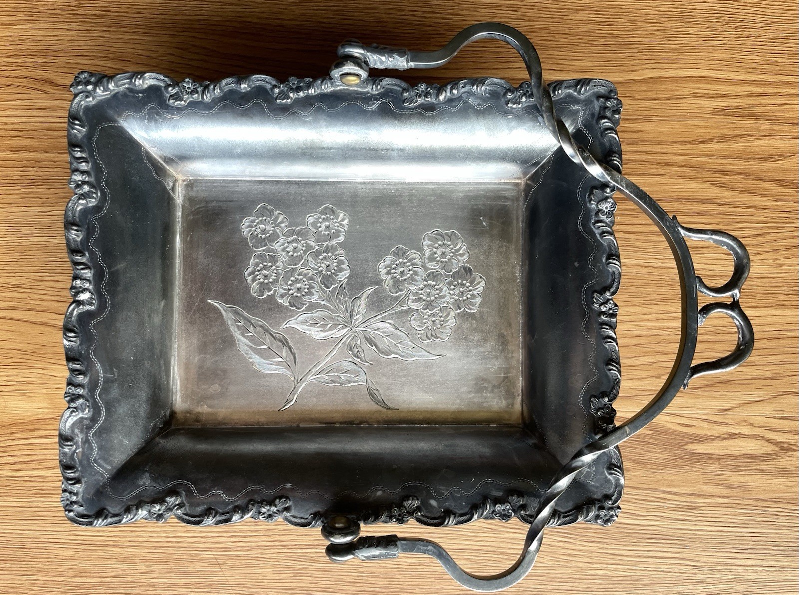 Antique Quadruple Plate By Lyons Silver Co 617
