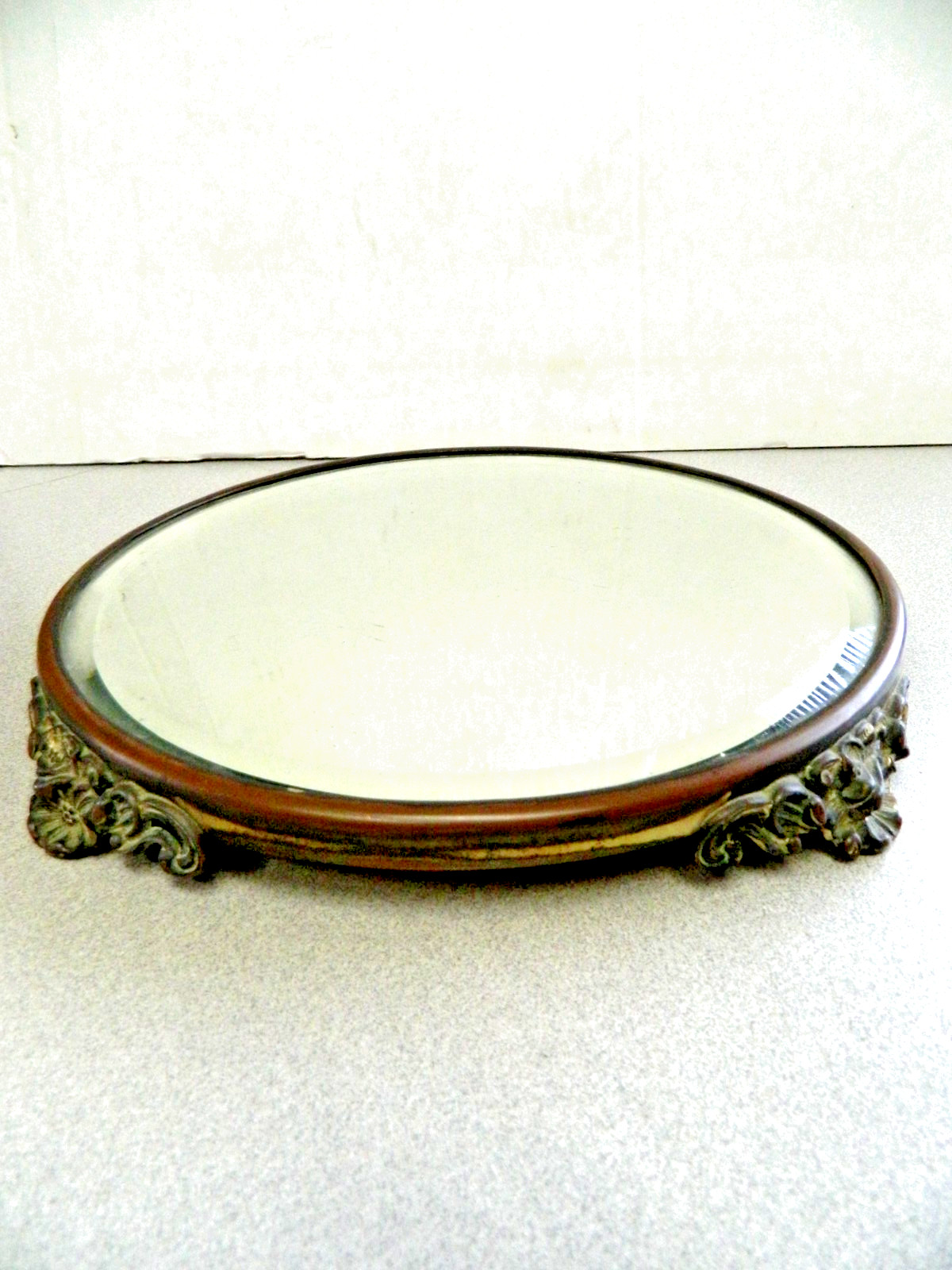 Antique Ornate Footed Plateau Mirror Silverplate Vanity Beveled Round 10″ Stand