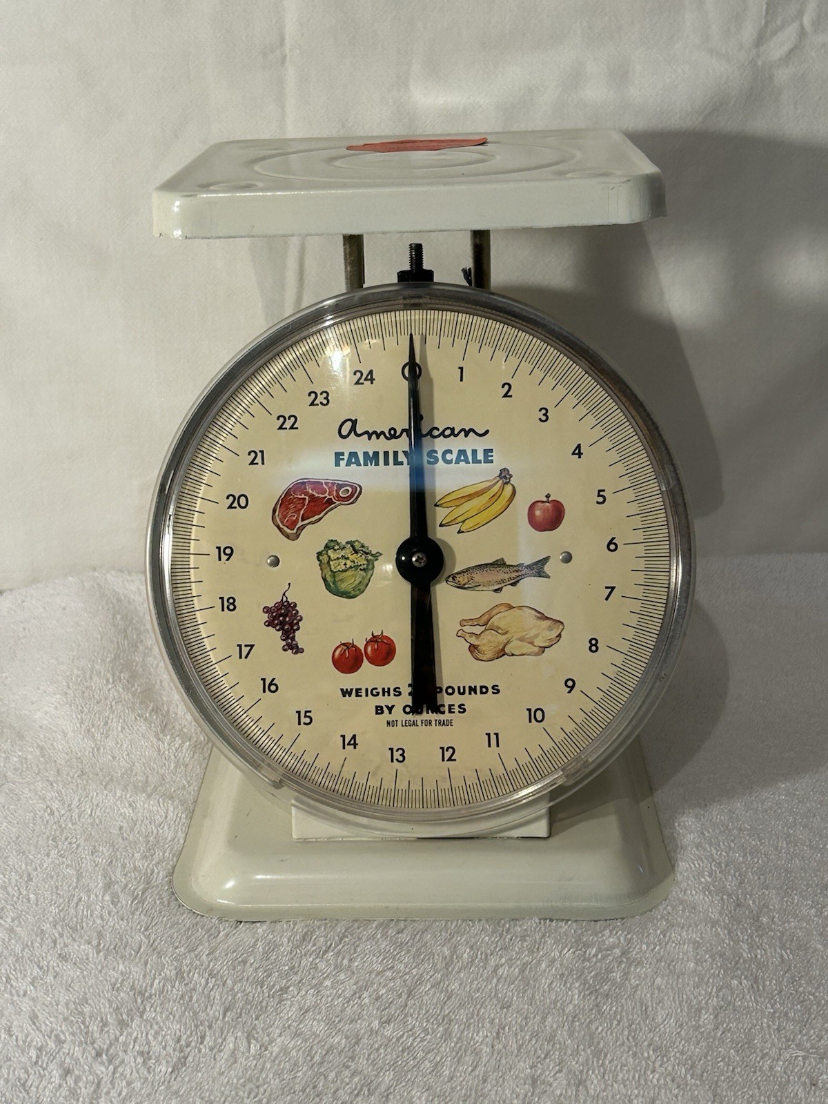 Vintage American Family Scale Weighs Up To 25lbs. White Nice Shape Working