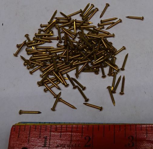 * Lot of 100 – Vintage- Solid TINY BRASS NAILS 14g? – 1/2 in – Escutcheon Cover