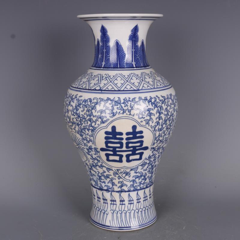 Chinese Blue and White Porcelain Qing Qianlong Flowers & 囍 Design Vase 13.0 inch
