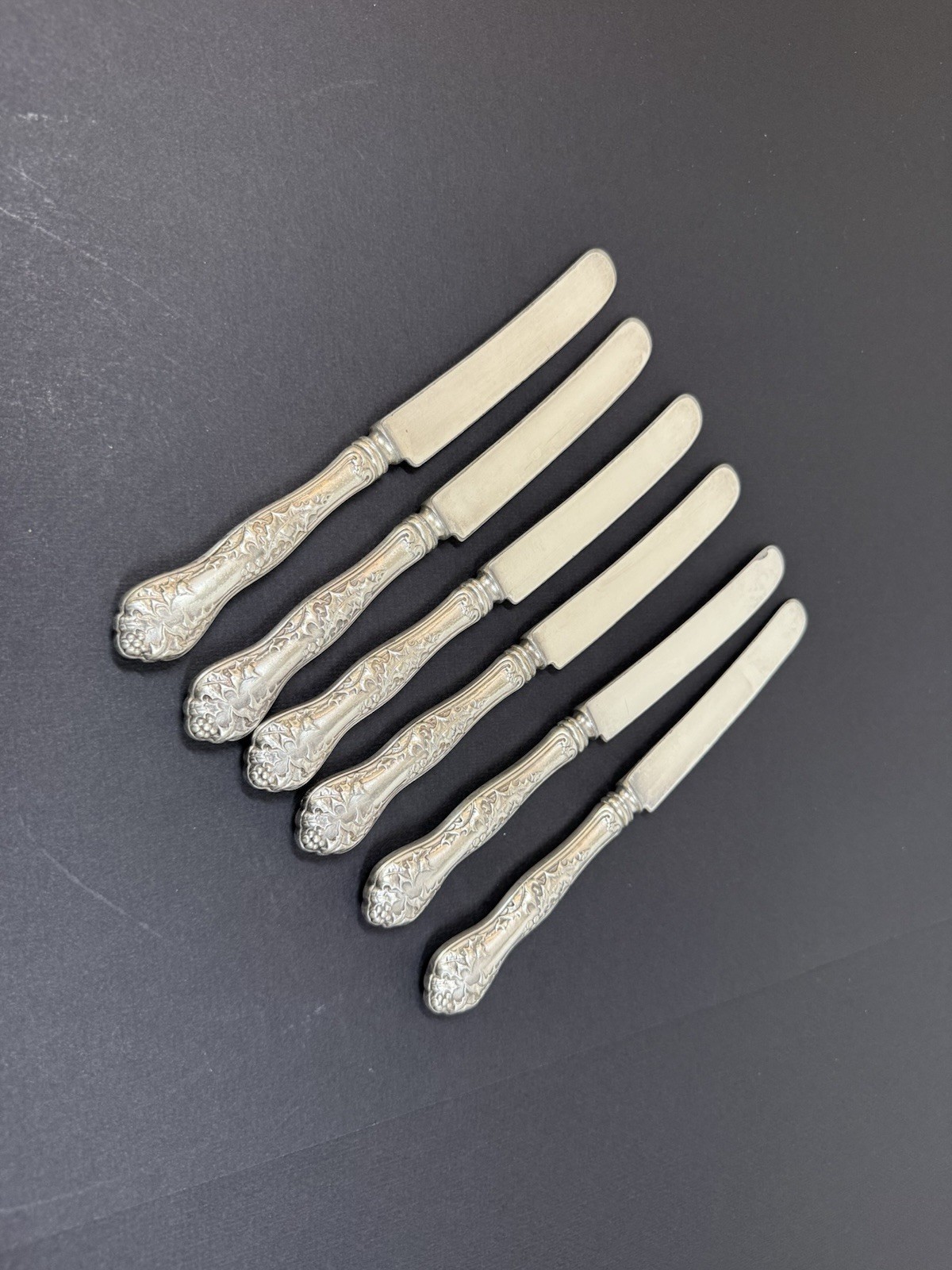 Old French Hollow Knives with Bolster Holly Pattern (Silverplate, 1904-1907)