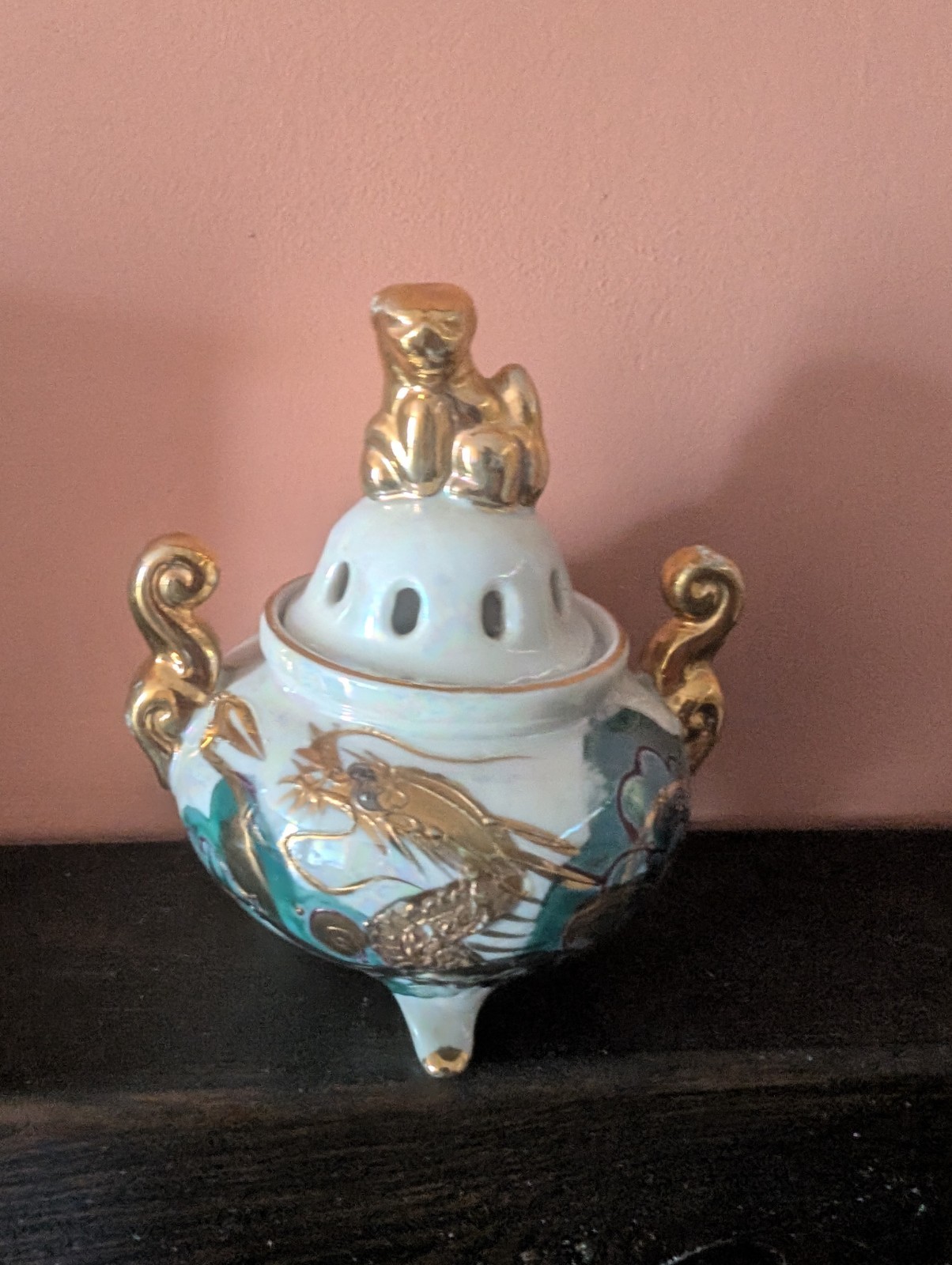 Porcelain Incense Burner Dragonware w/ Dog Lid – 24K Gold